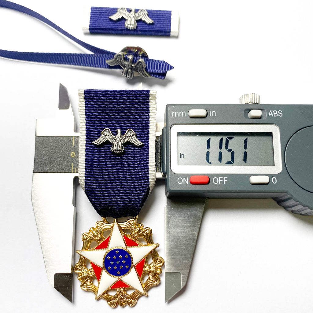 U.S. Presidential Medal of Freedom Mini Medal + Ribbon Bar + Service Ribbon detail view 6