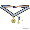 Cased U.S. NASA Space MOH Space Medal of Honor Neckribbon Version WWII Badge Order replica