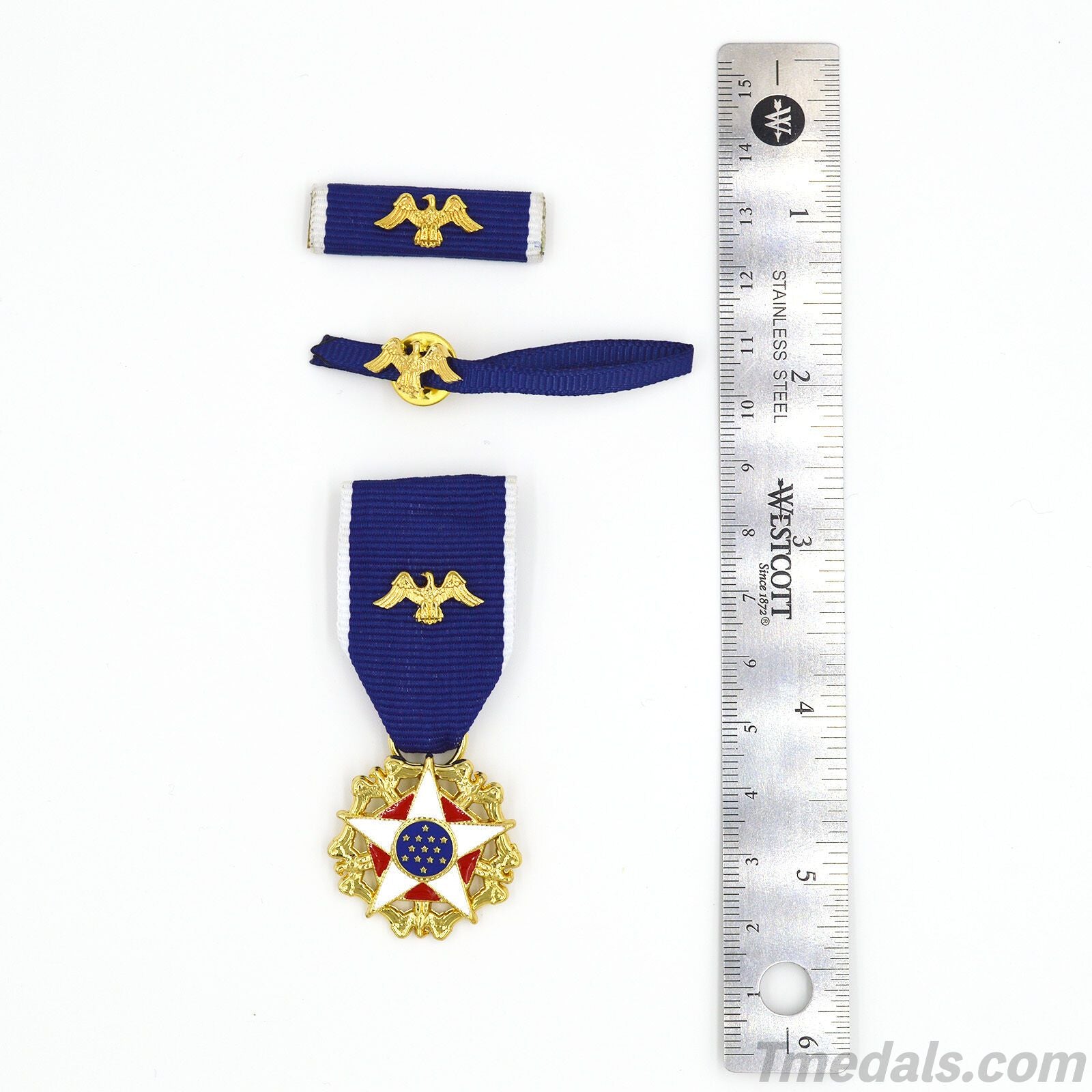 U.S. Presidential Medal of Freedom with Distinction – Full-Size Set with Sash detail view 11