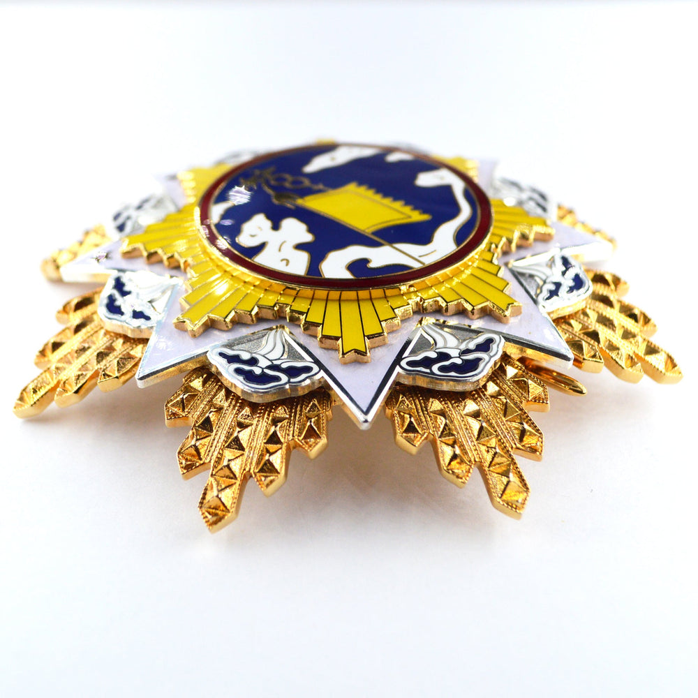 Chinese Republic Order of the Cloud and Banner First Class reproduction