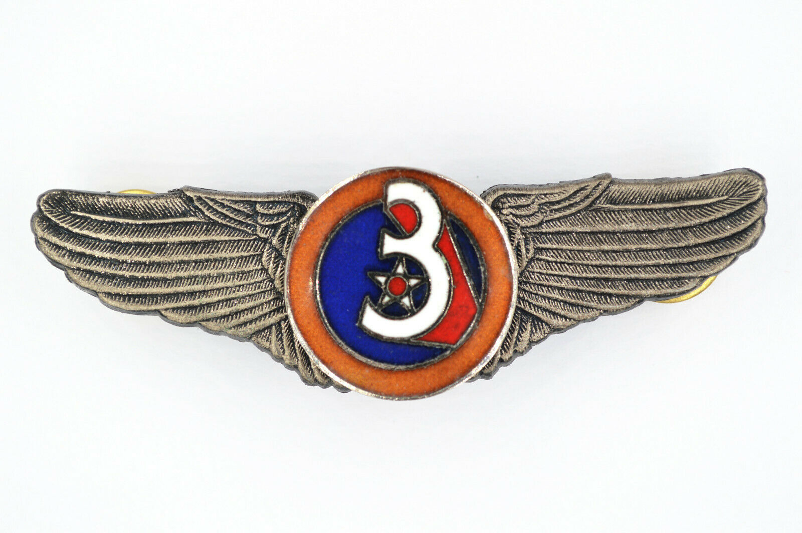 U.S. WWII WWII 3rd Air Force Wings Badge Pin Medal Enamel detail view 2