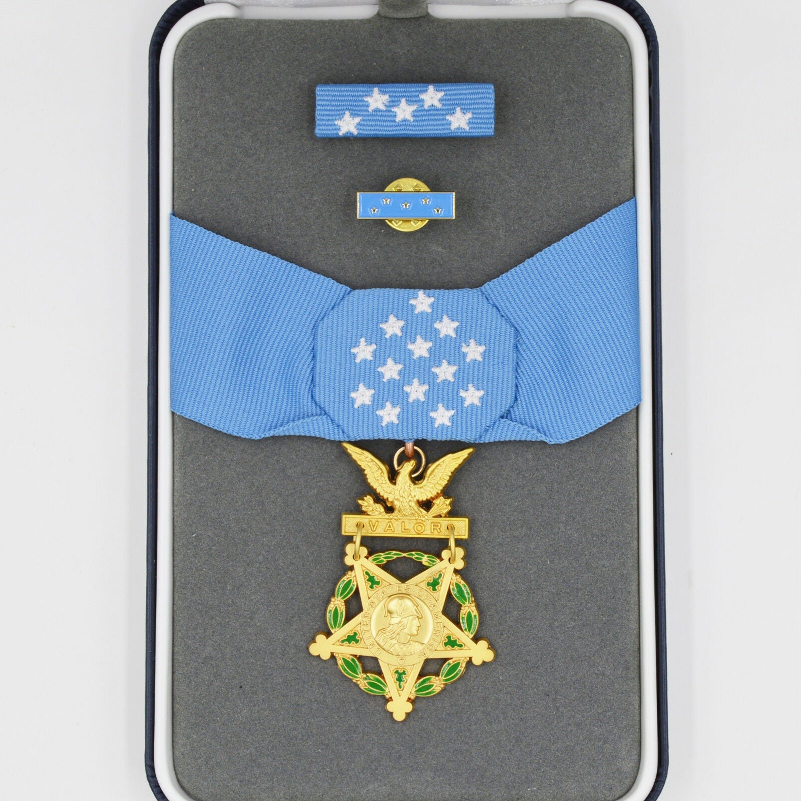 Complete U.S. Medal of Honor Historical Collection – 10 Full-Size Medals detail view 3