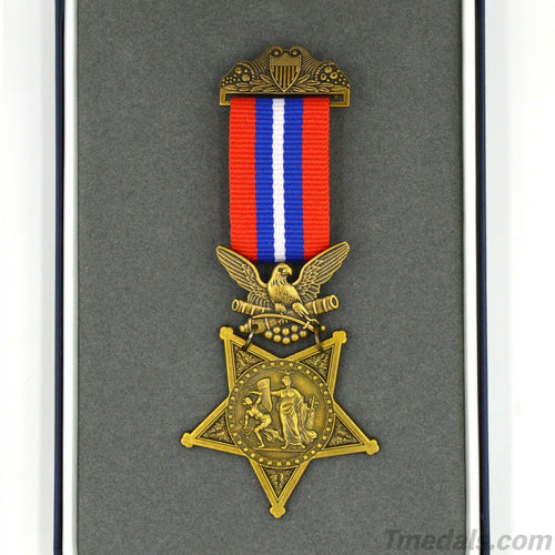 Cased U.S. Medal of Honor – Civil War Army 1896 – 1903 – Full-Size reproduction