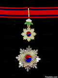 Korea Korean Order of the Taeguk, II Class Breast Star Full Set replica