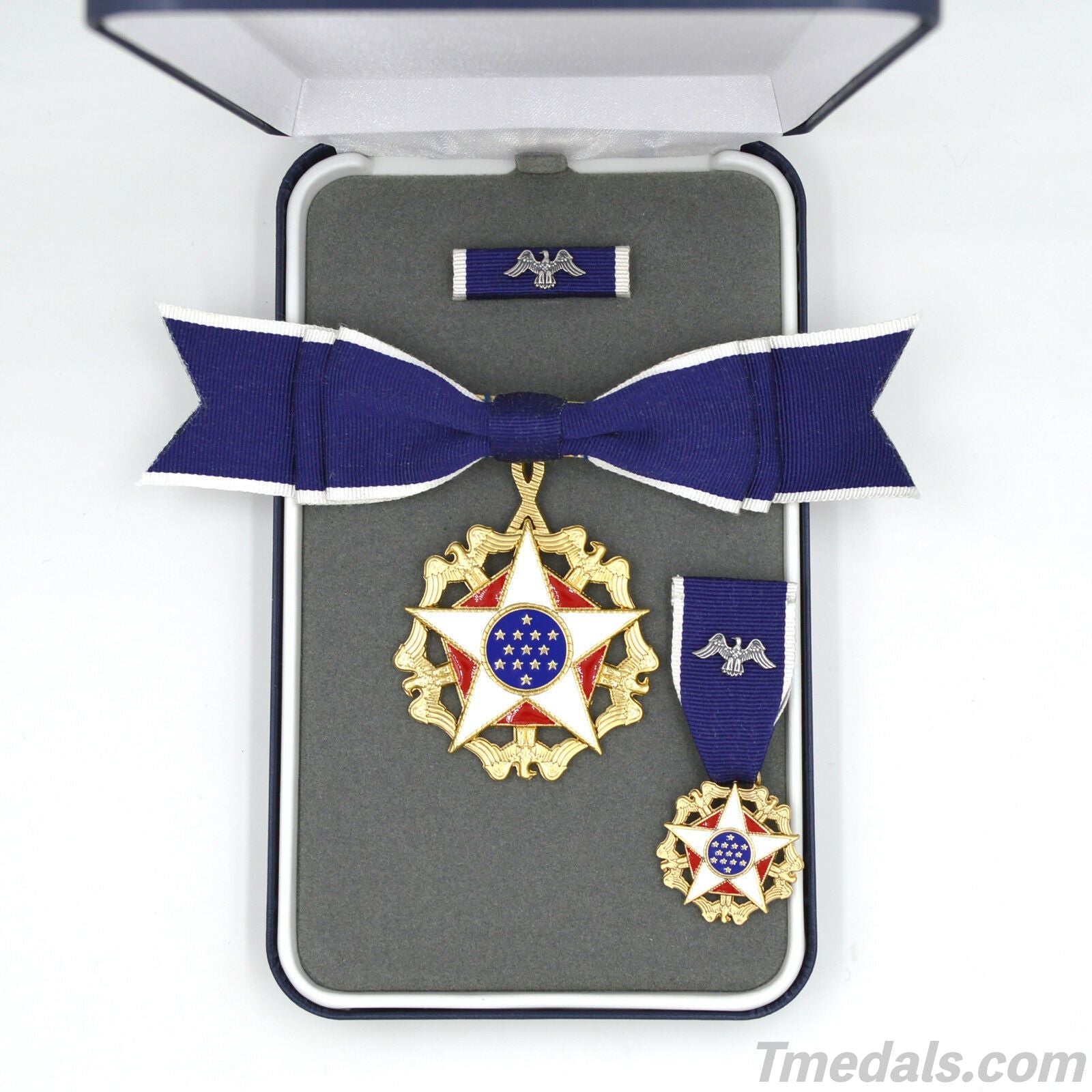 U.S. Presidential Medal of Freedom Woman Version – Full-Size with Case, Ribbon reproduction