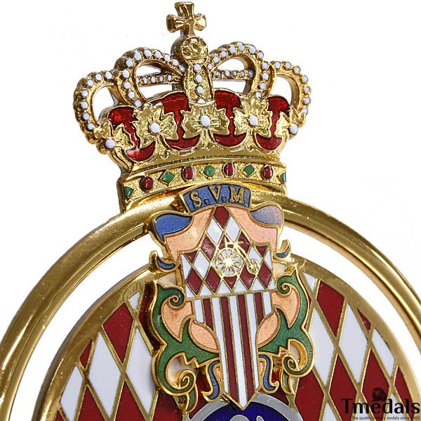 Automobile Club de Monaco (ACM) Gold Grille Badge – Original 2011 Issue detail view 6