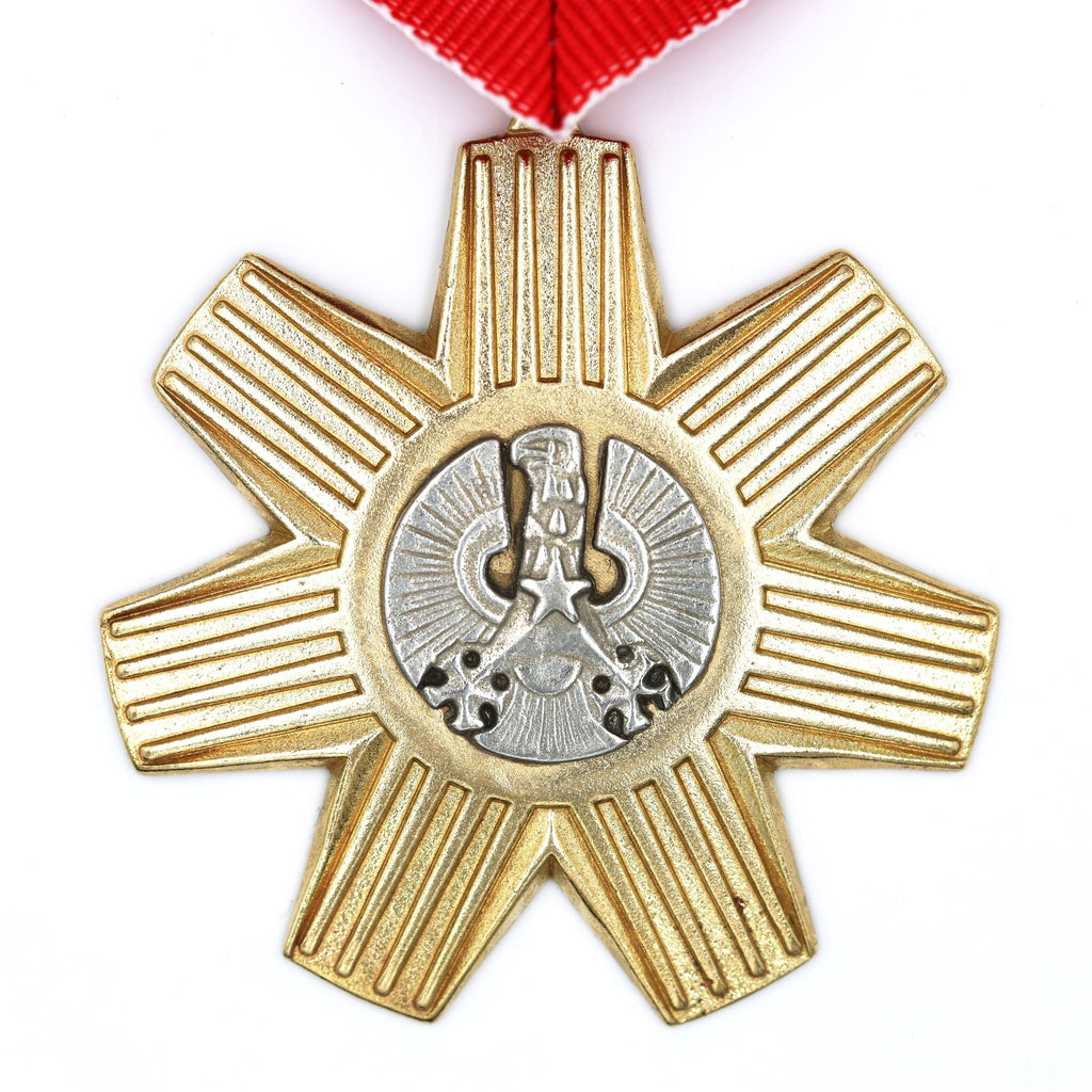 Order of the Star of Ghana Companion Neck Badge Medal detail view 5