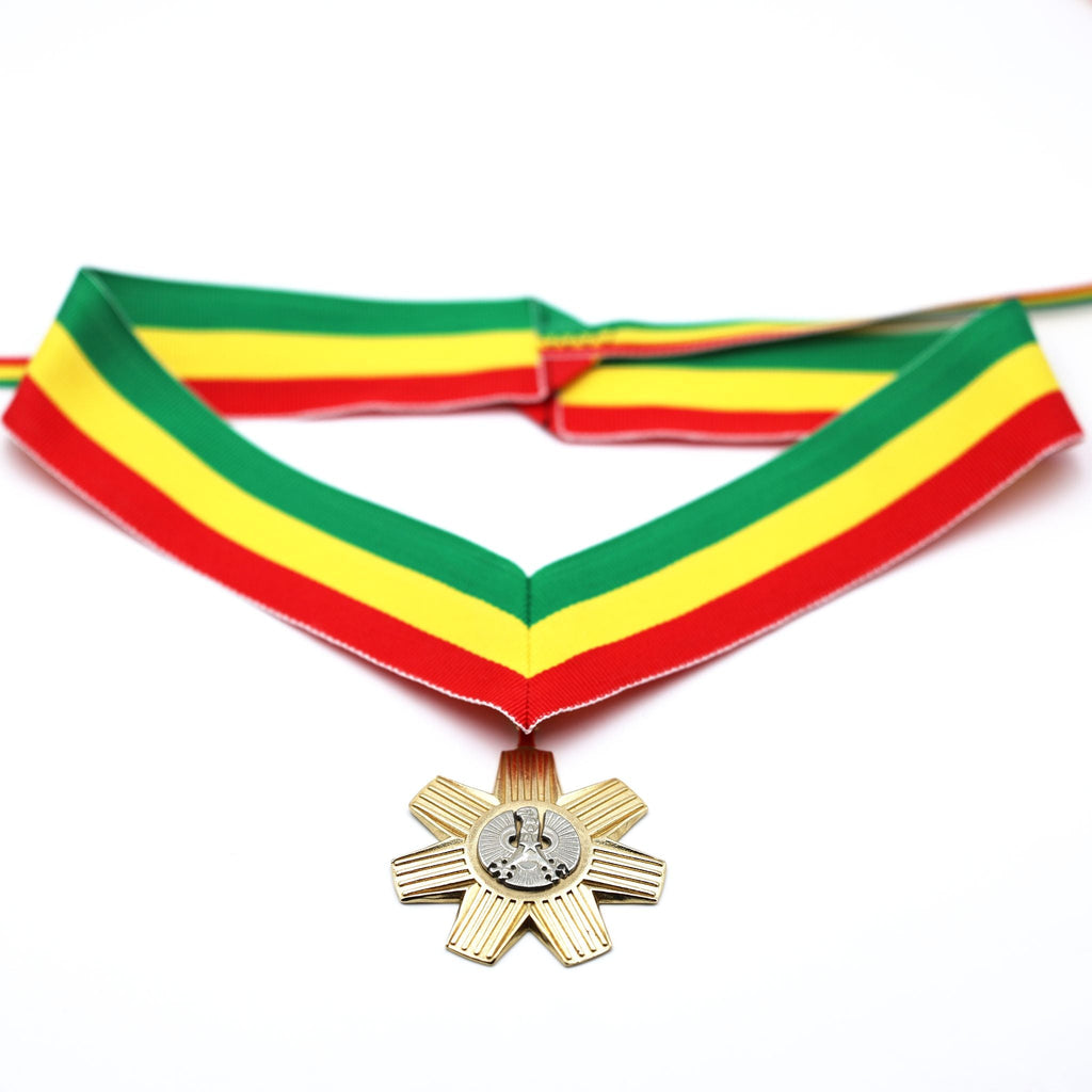 Order of the Star of Ghana Companion Neck Badge Medal detail view 8