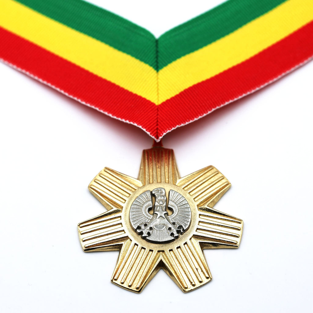 Order of the Star of Ghana Companion Neck Badge Medal detail view 9