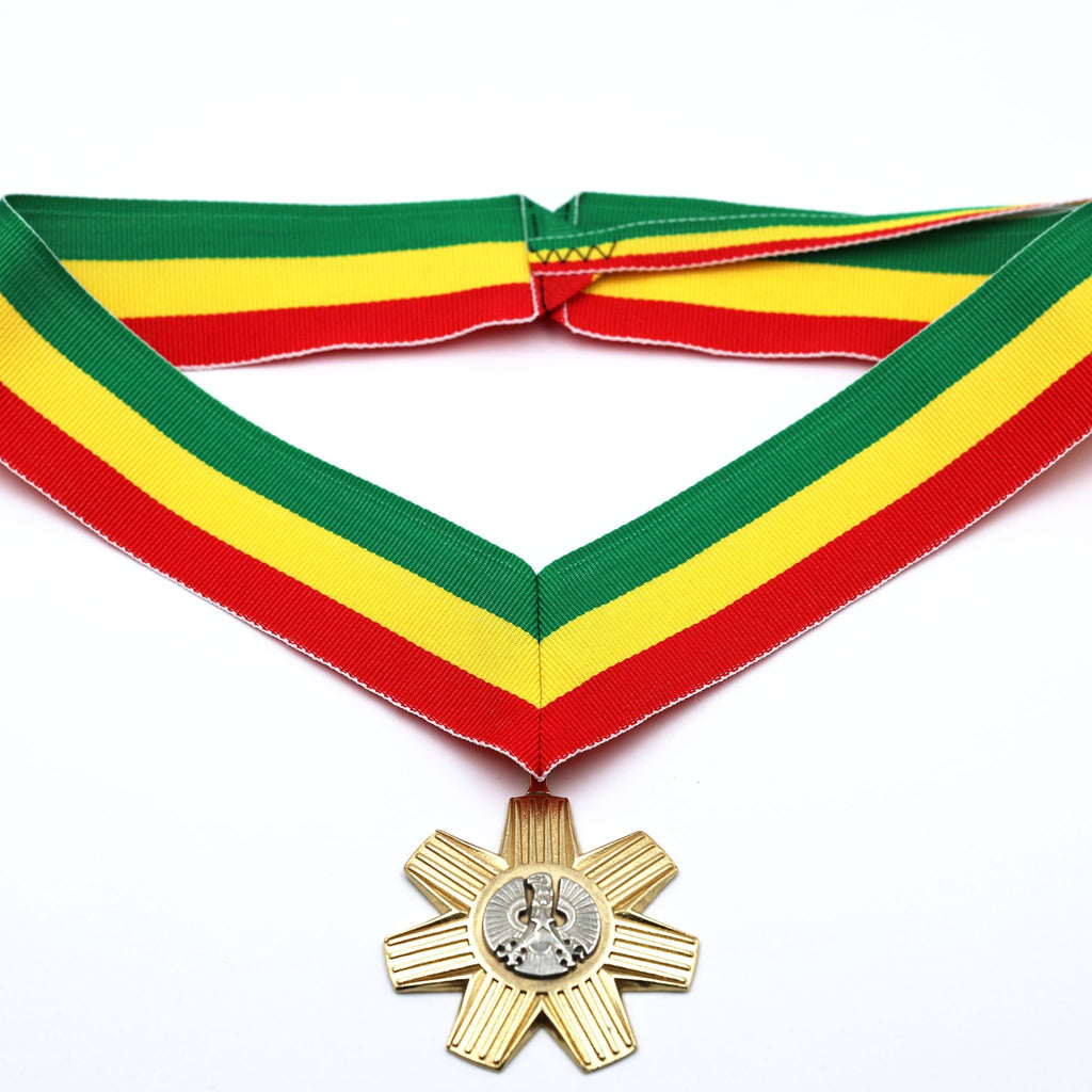 Order of the Star of Ghana Companion Neck Badge Medal detail view 11