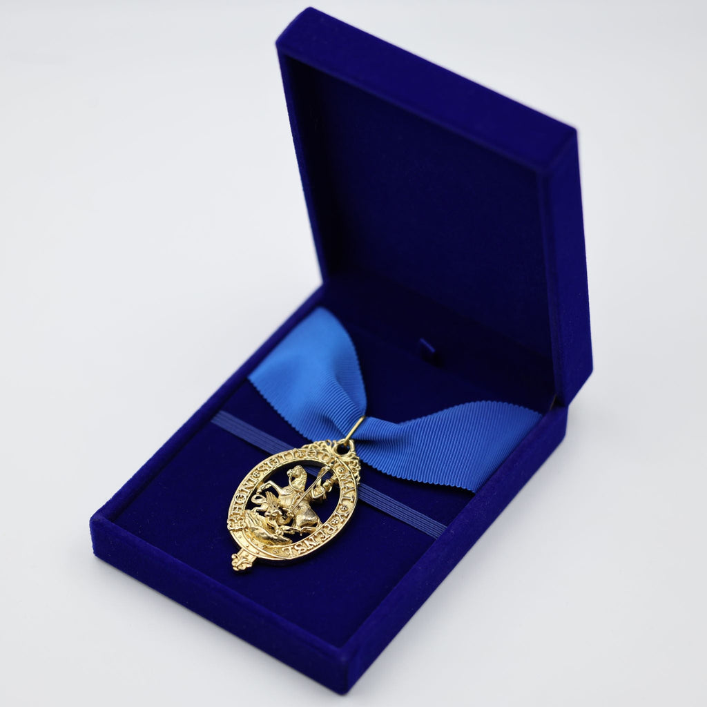 Cased British Order of the Garter “Lesser George” St George Neck Badge Ribbon detail view 2