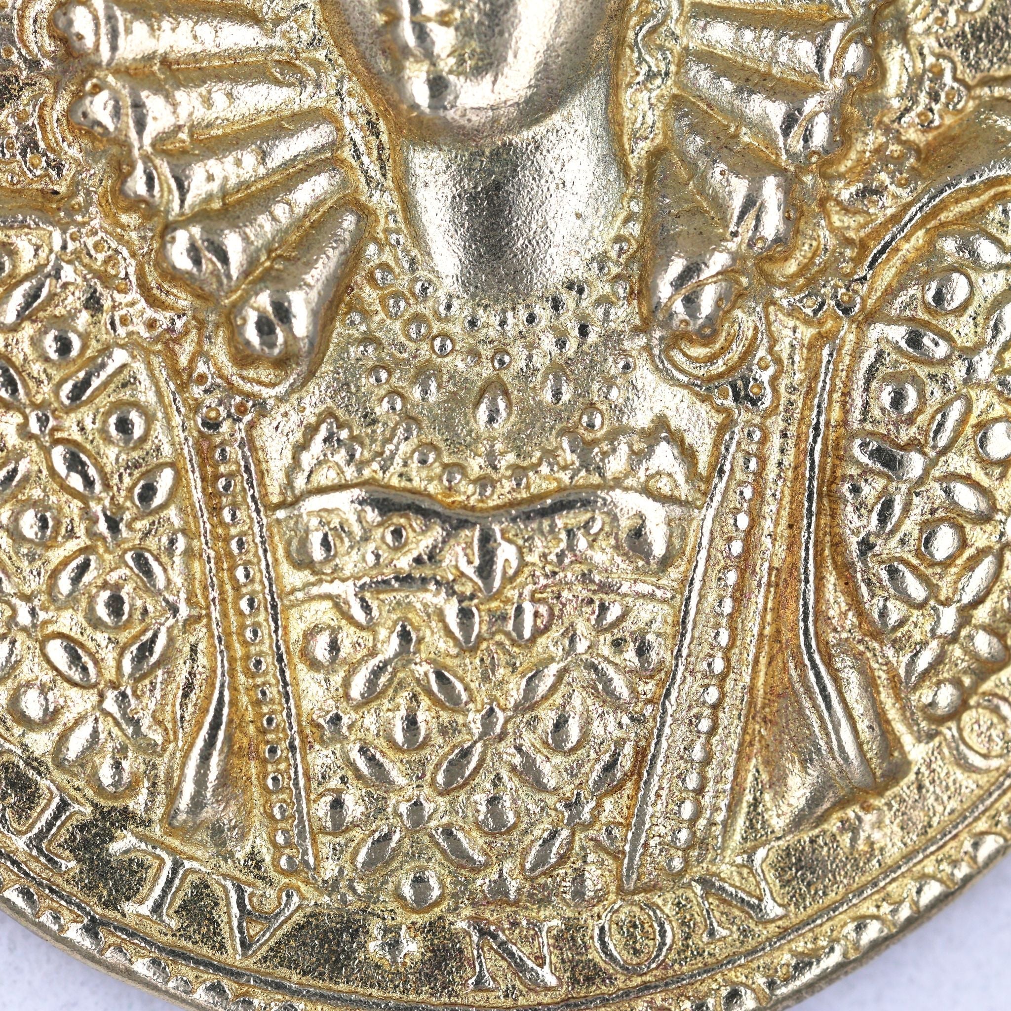 Queen Elizabeth I Armada Medal – Solid Copper with Chain detail view 5