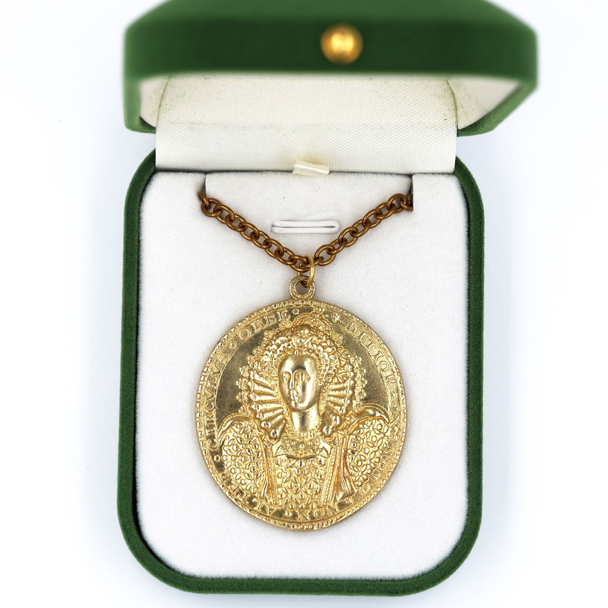Queen Elizabeth I Armada Medal – Solid Copper with Chain detail view 7