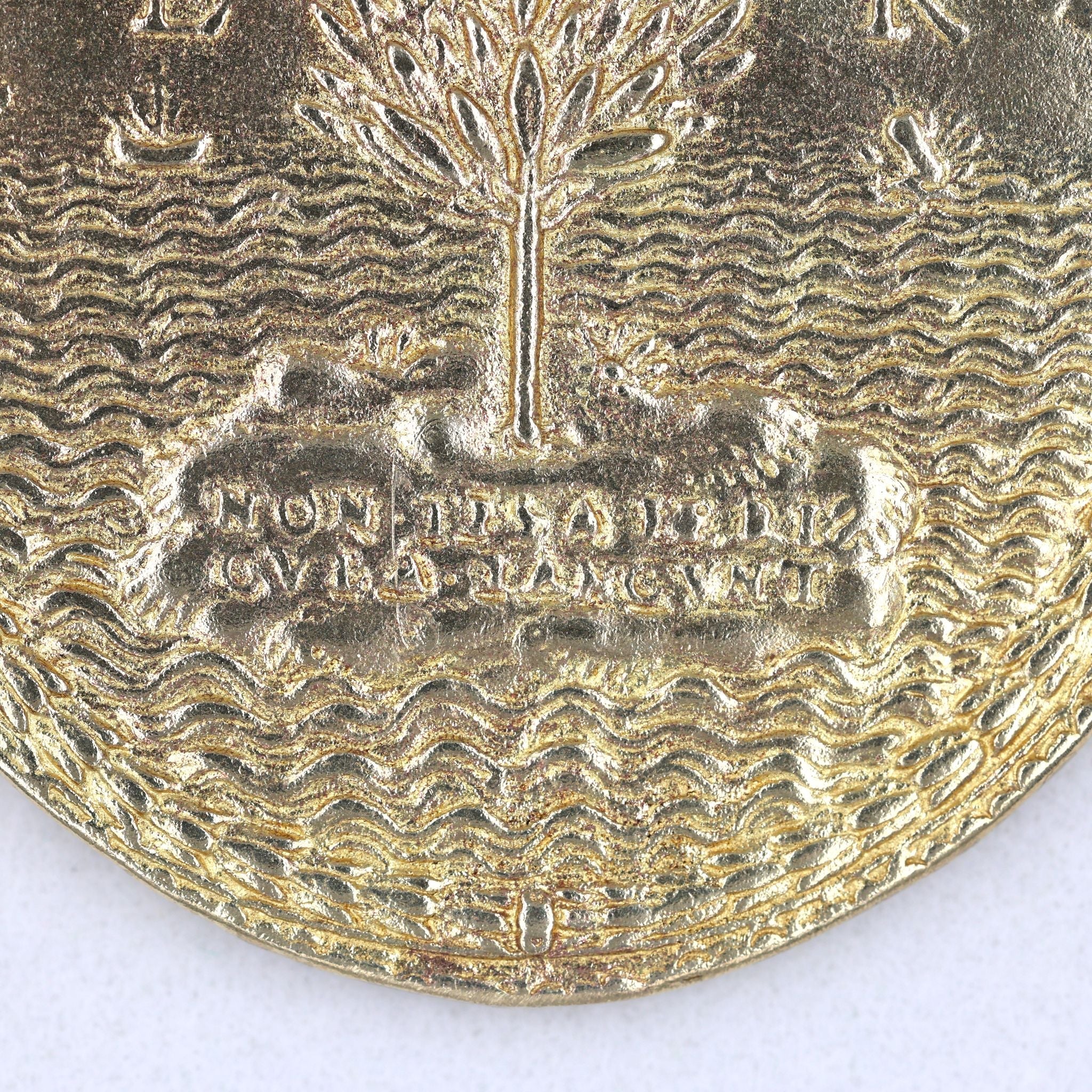 Queen Elizabeth I Armada Medal – Solid Copper with Chain detail view 10