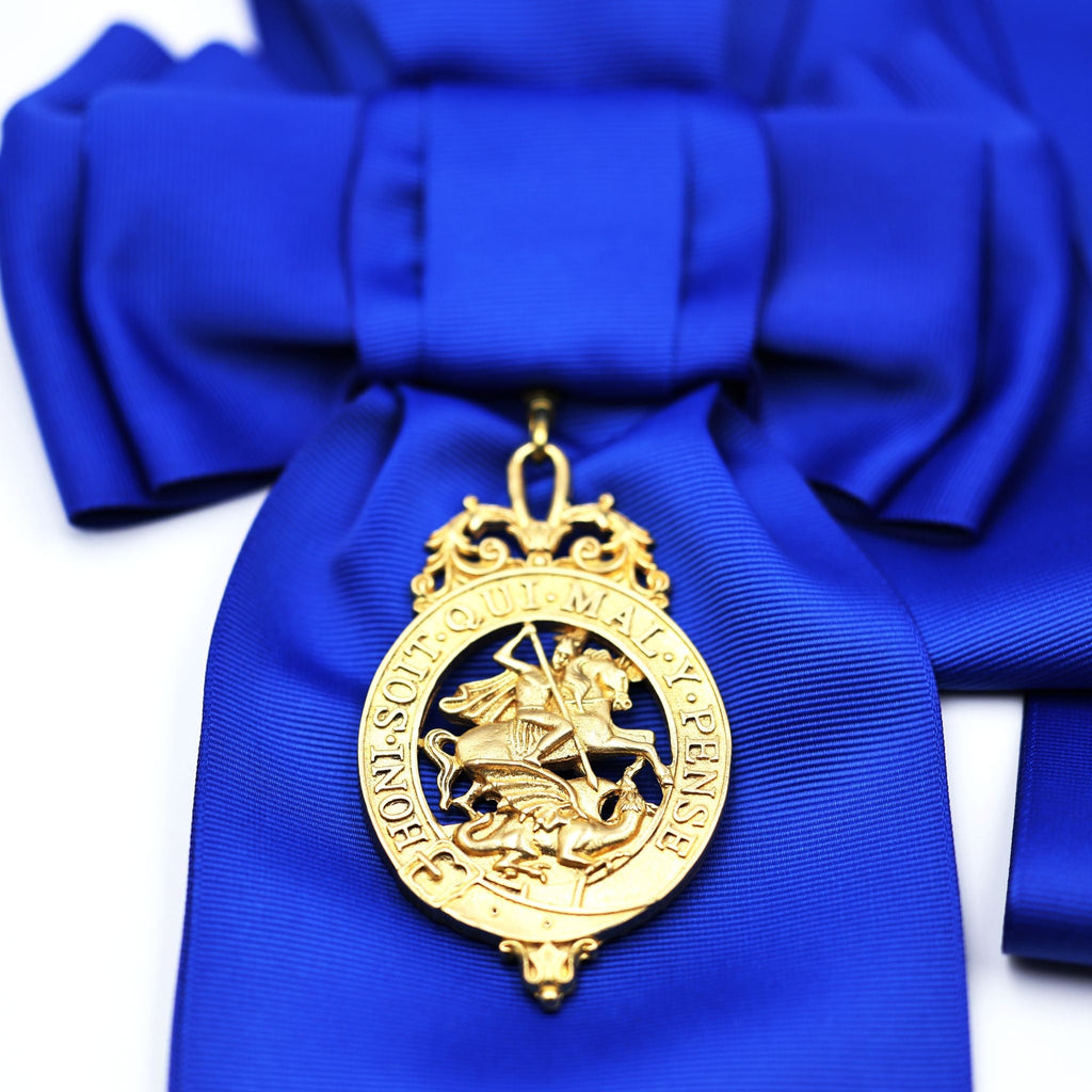Order of the Garter Lesser George Badge & Ceremonial Sash – Museum Size 84.9 mm detail view 14