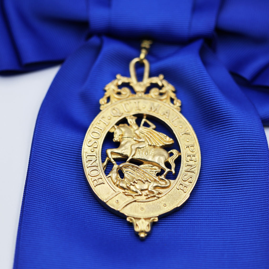 Order of the Garter Lesser George Badge & Ceremonial Sash – Museum Size 84.9 mm detail view 11