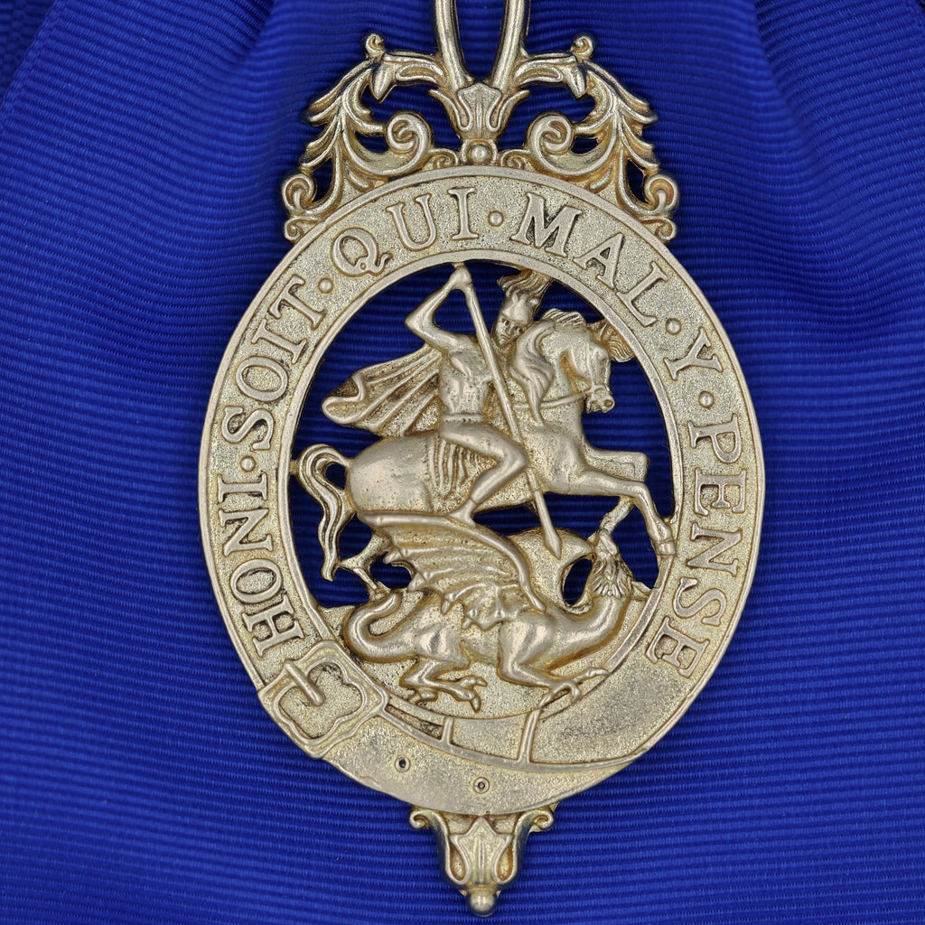 Order of the Garter Lesser George Badge & Ceremonial Sash – Museum Size 84.9 mm detail view 12
