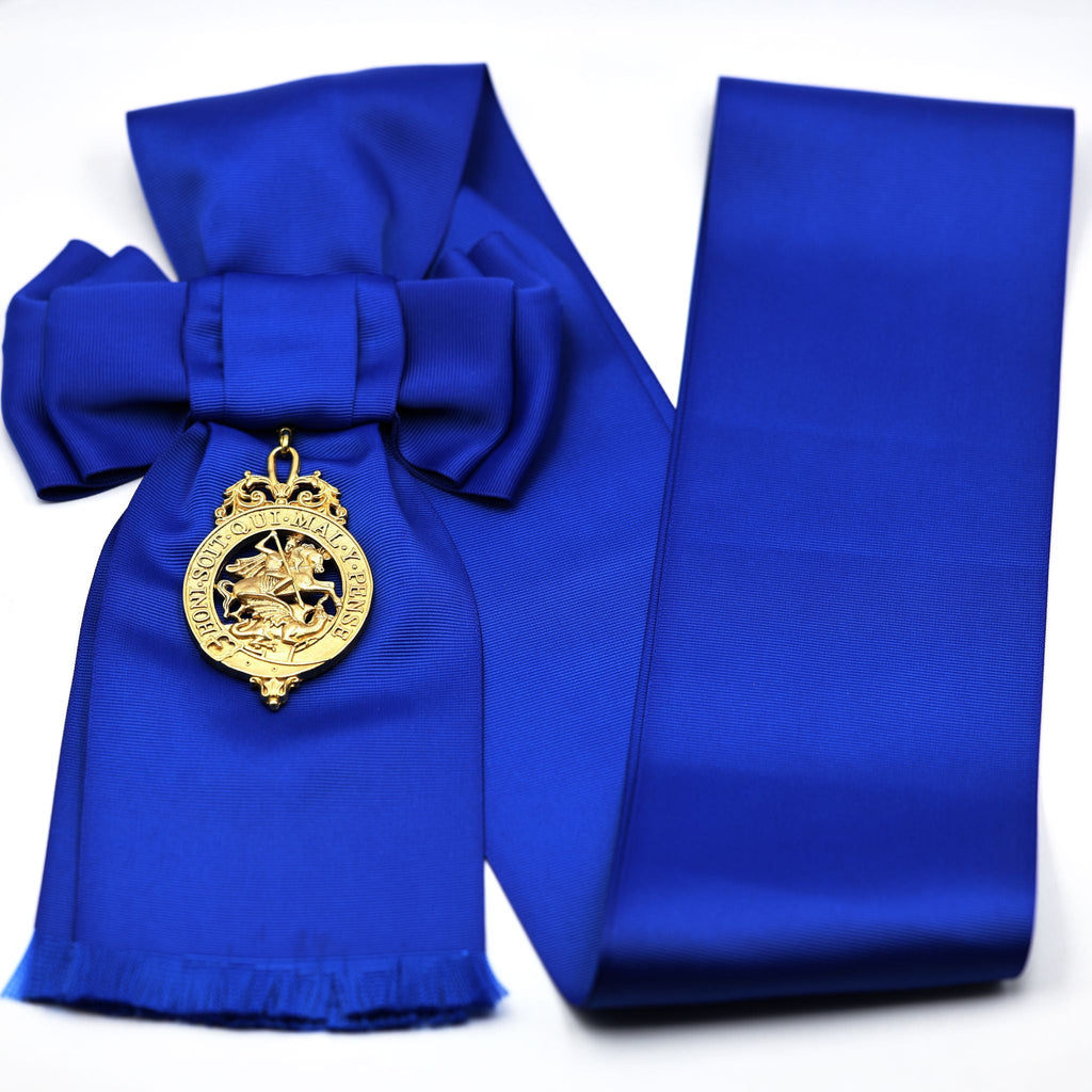 Order of the Garter Lesser George Badge & Ceremonial Sash – Museum Size 84.9 mm detail view 16