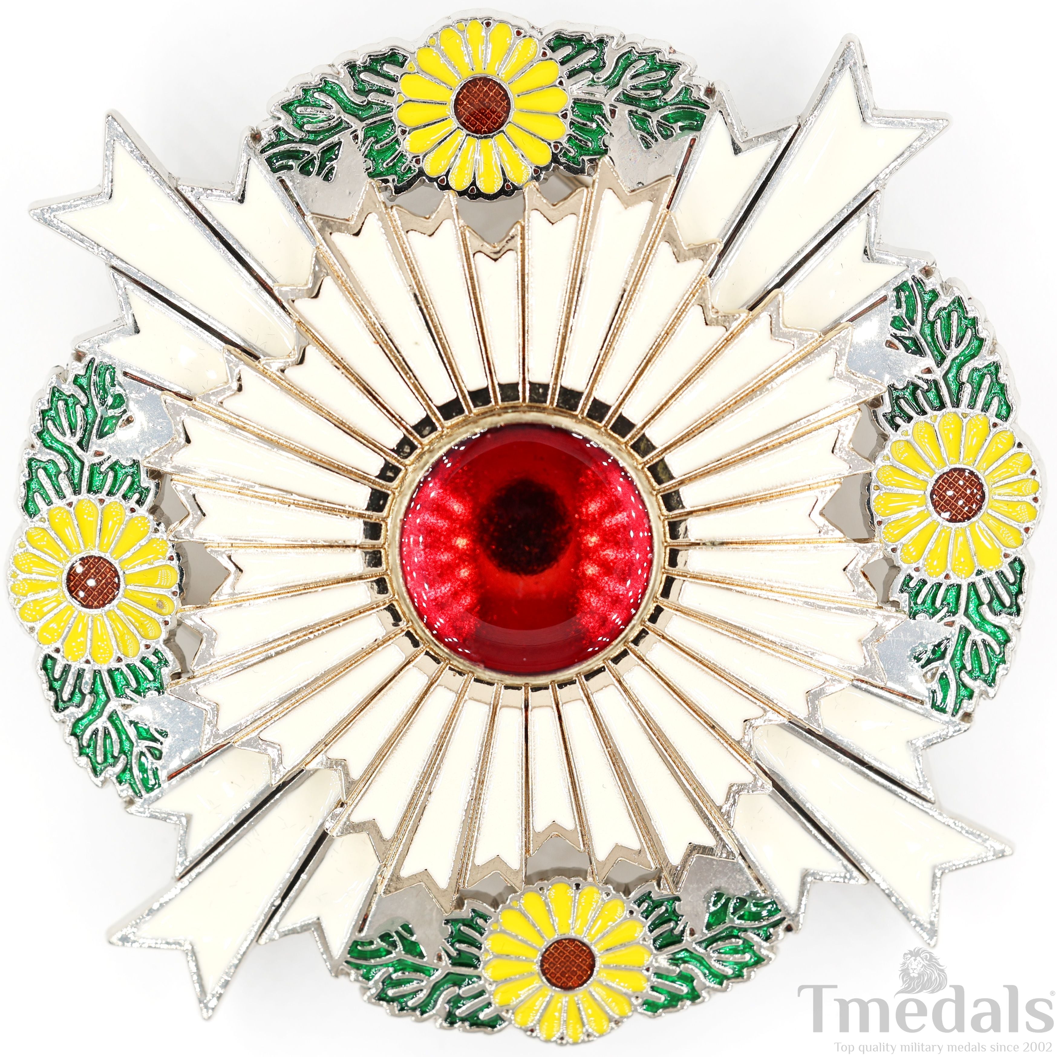 Japan highest order "the Supreme Order of the Chrysanthemum" Grand Cordon Medal detail view 4