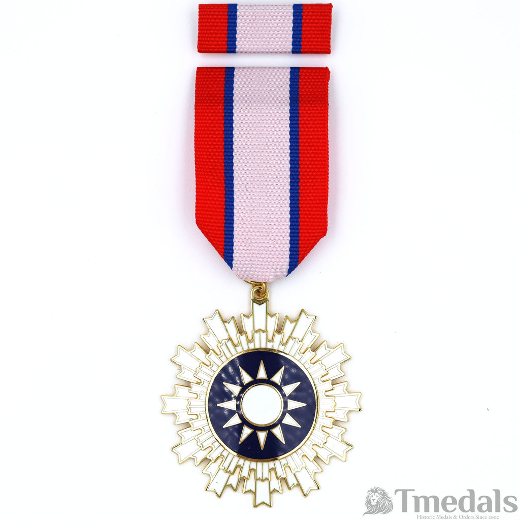 ROC Blue Sky White Sun Starburst Medal & Ribbon Bar – Later Pattern