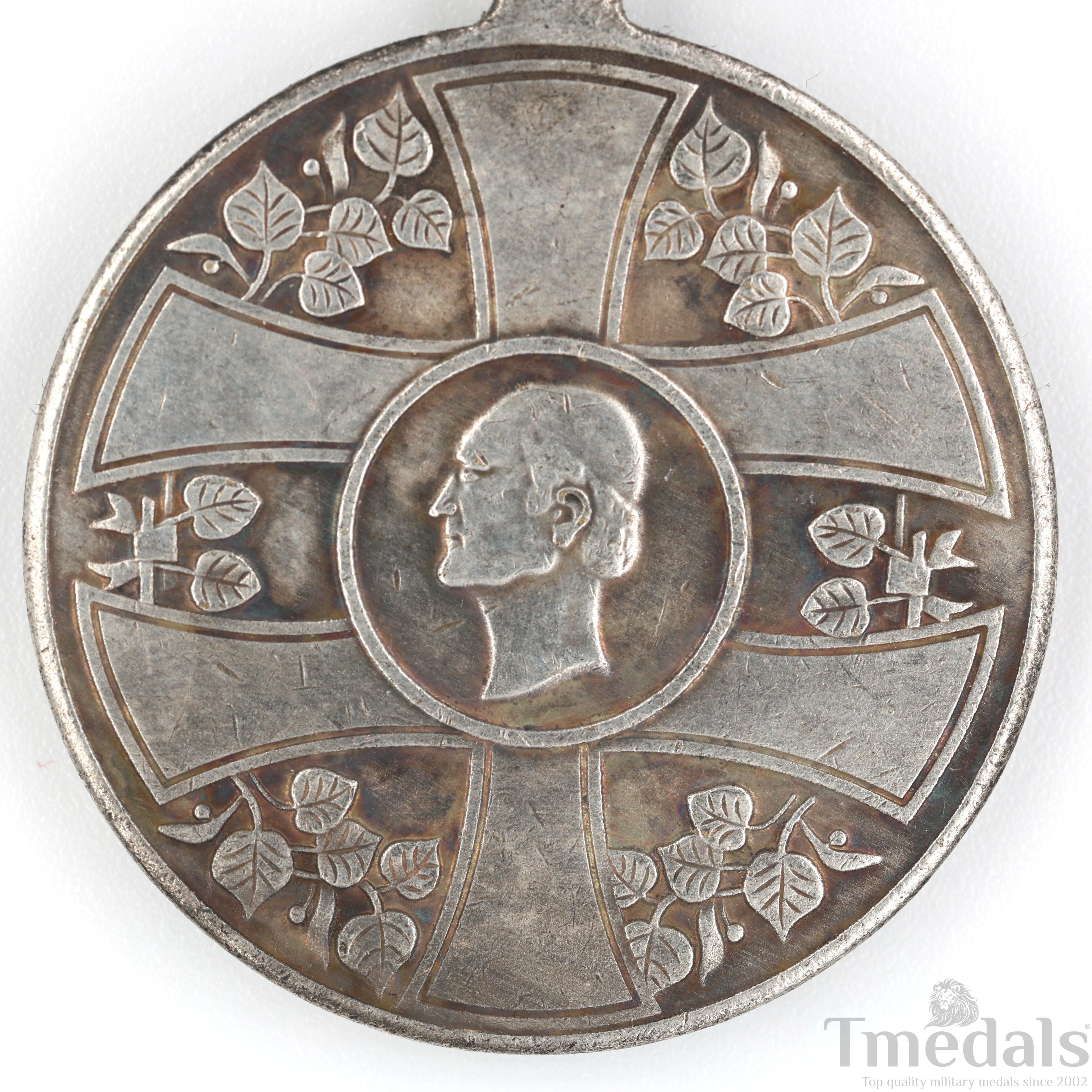 Slovakia Order of the Slovakian Cross Iii Class Medal 1940 Collectors silver detail view 3