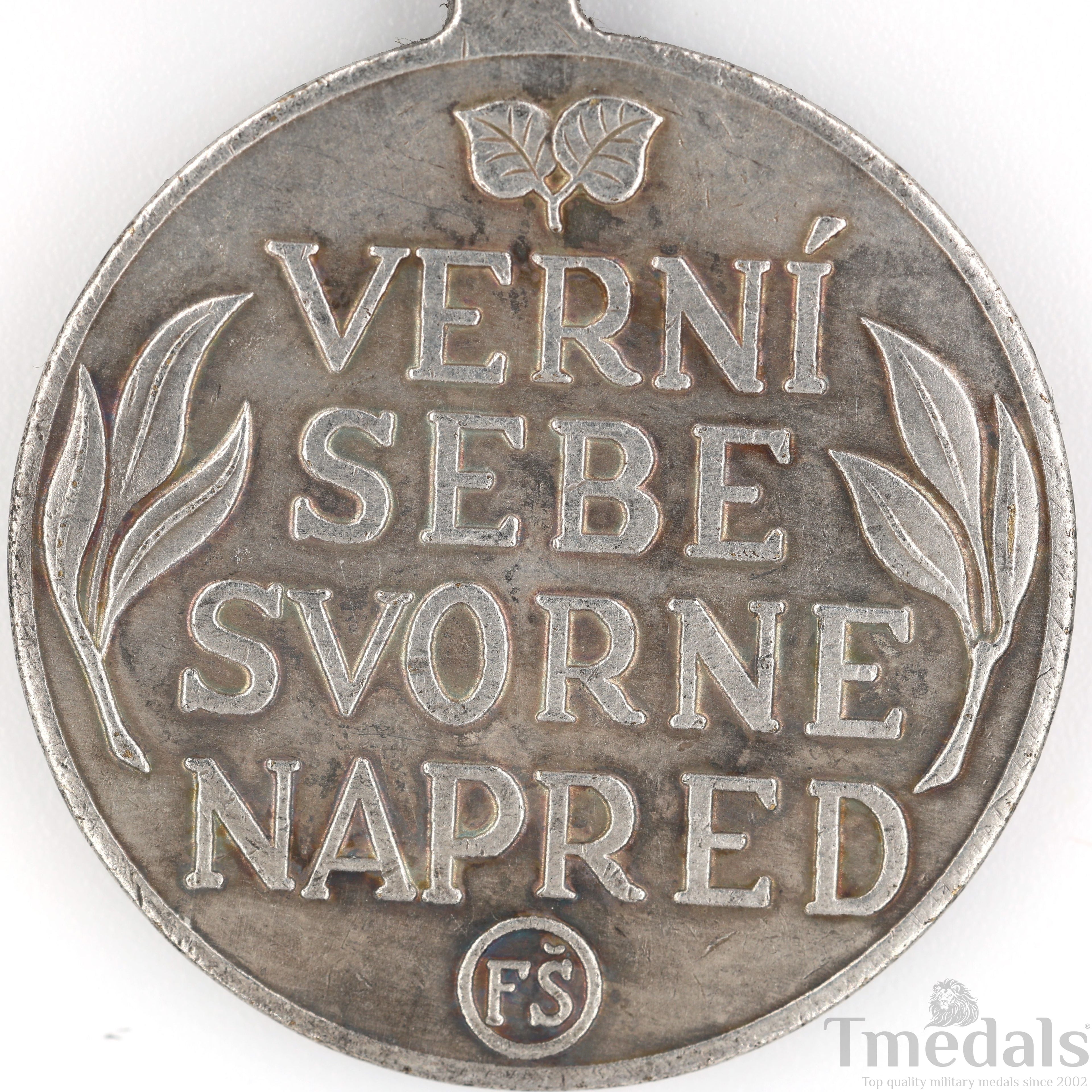 Slovakia Order of the Slovakian Cross Iii Class Medal 1940 Collectors silver detail view 5