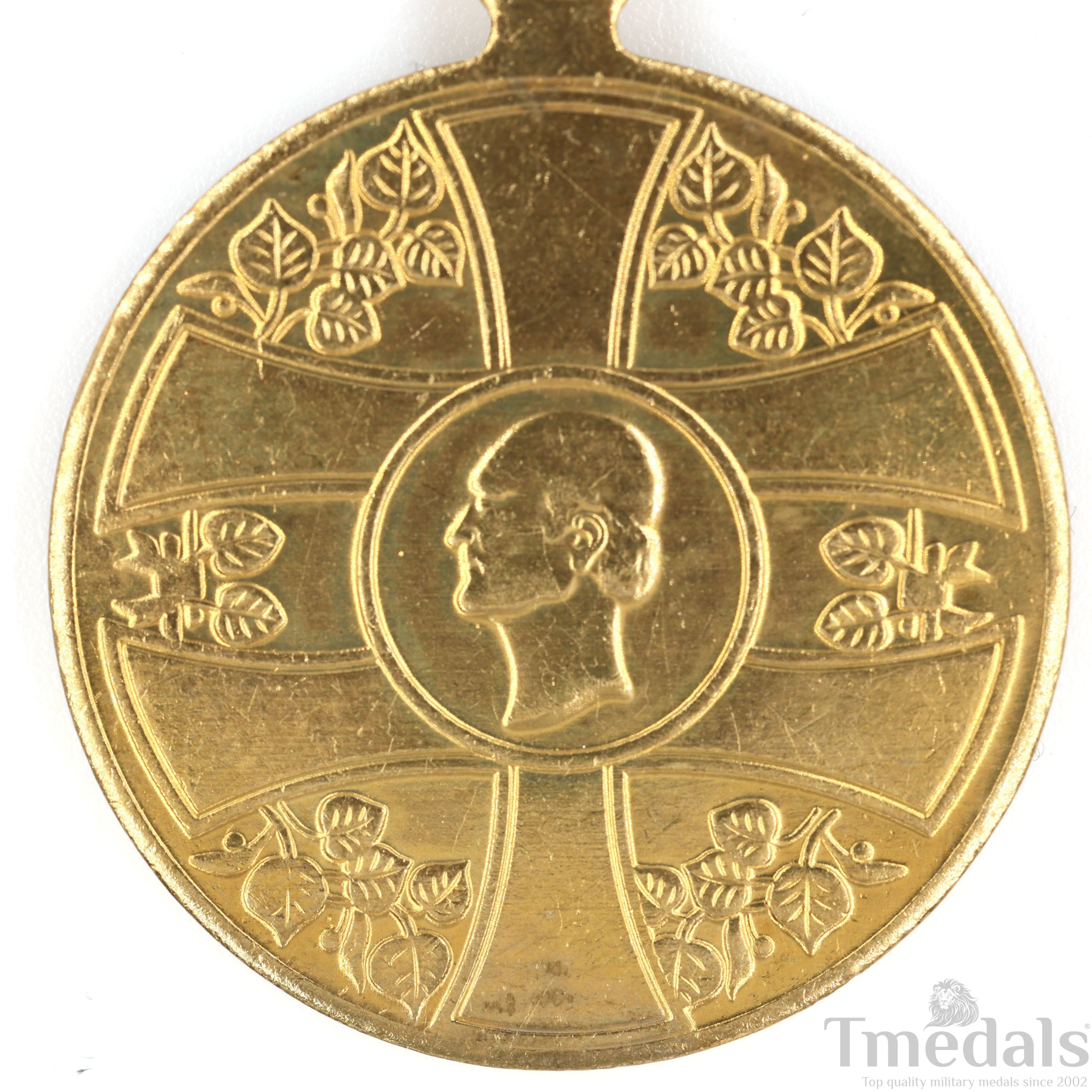 Slovakia Order of the Slovakian Cross Iii Class Medal 1940 Collectors gold detail view 3