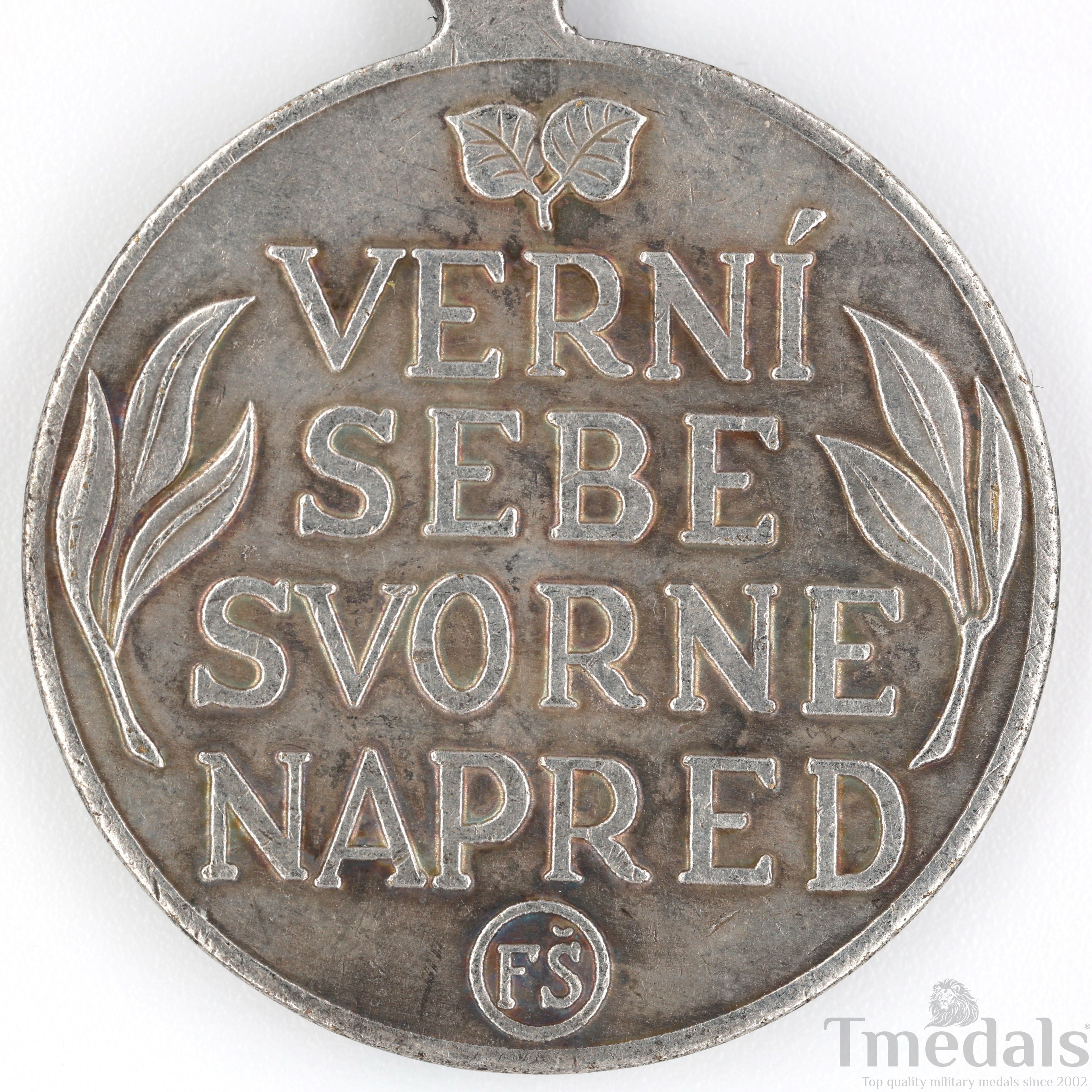Slovakia Order of the Slovakian Cross Iii Class Medal 1940 Collectors silver detail view 7