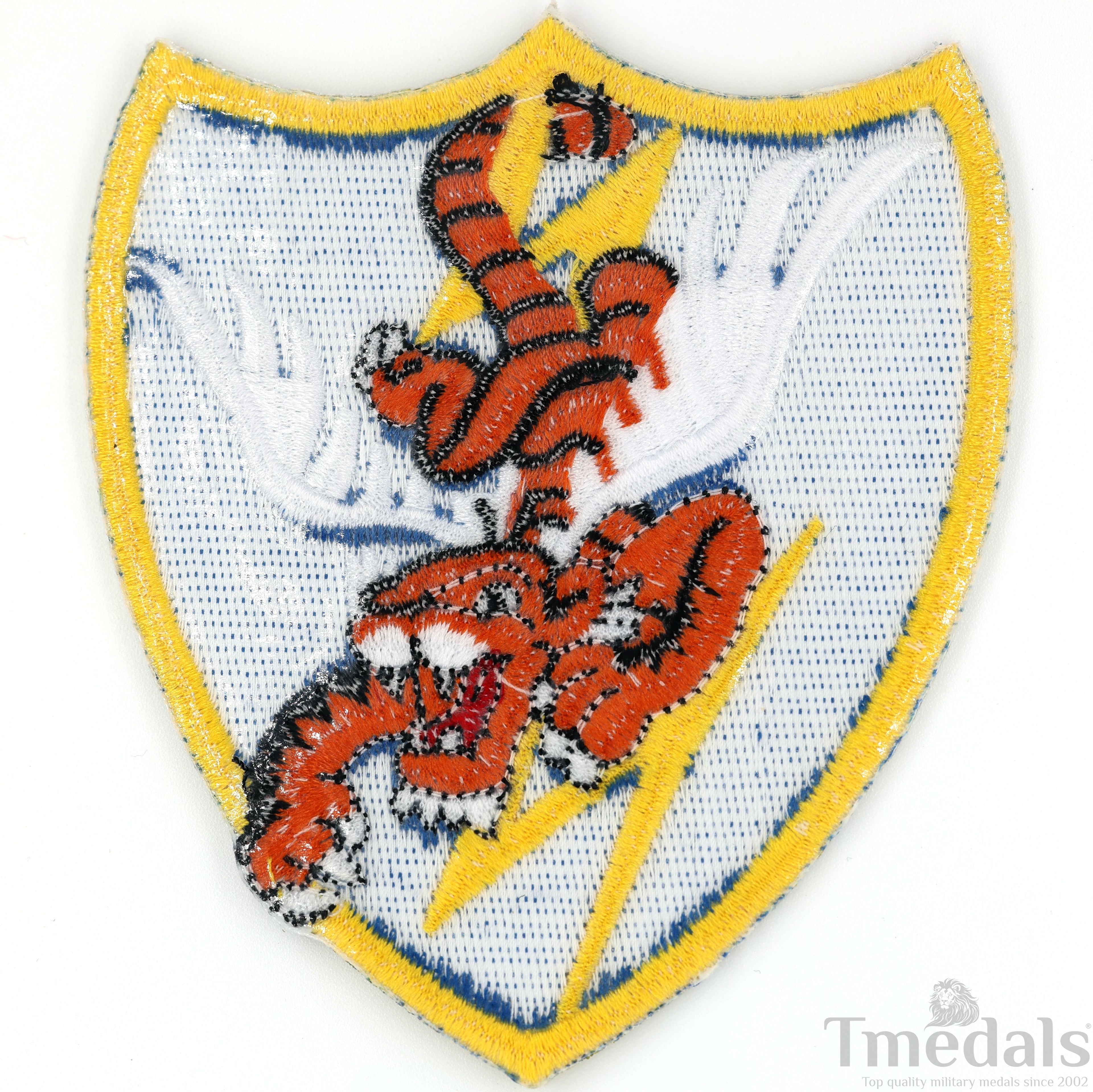 U.S. Army 14th Air Force Corps WWII Flying Tigers Avg Force Patch U.S. WWII China detail view 2