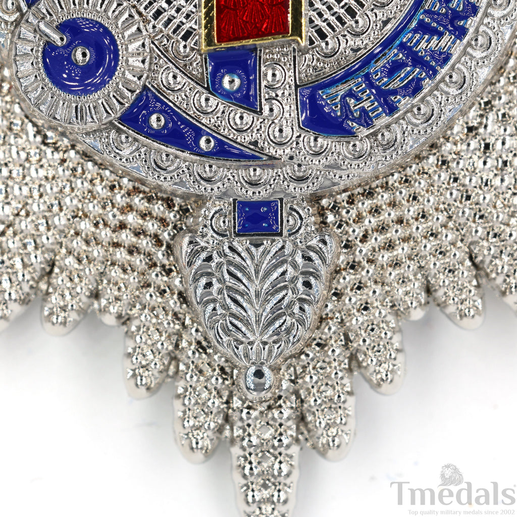British Order of the Garter Star Badge – Collectible with Enamel Detailing (1:1) detail view 11