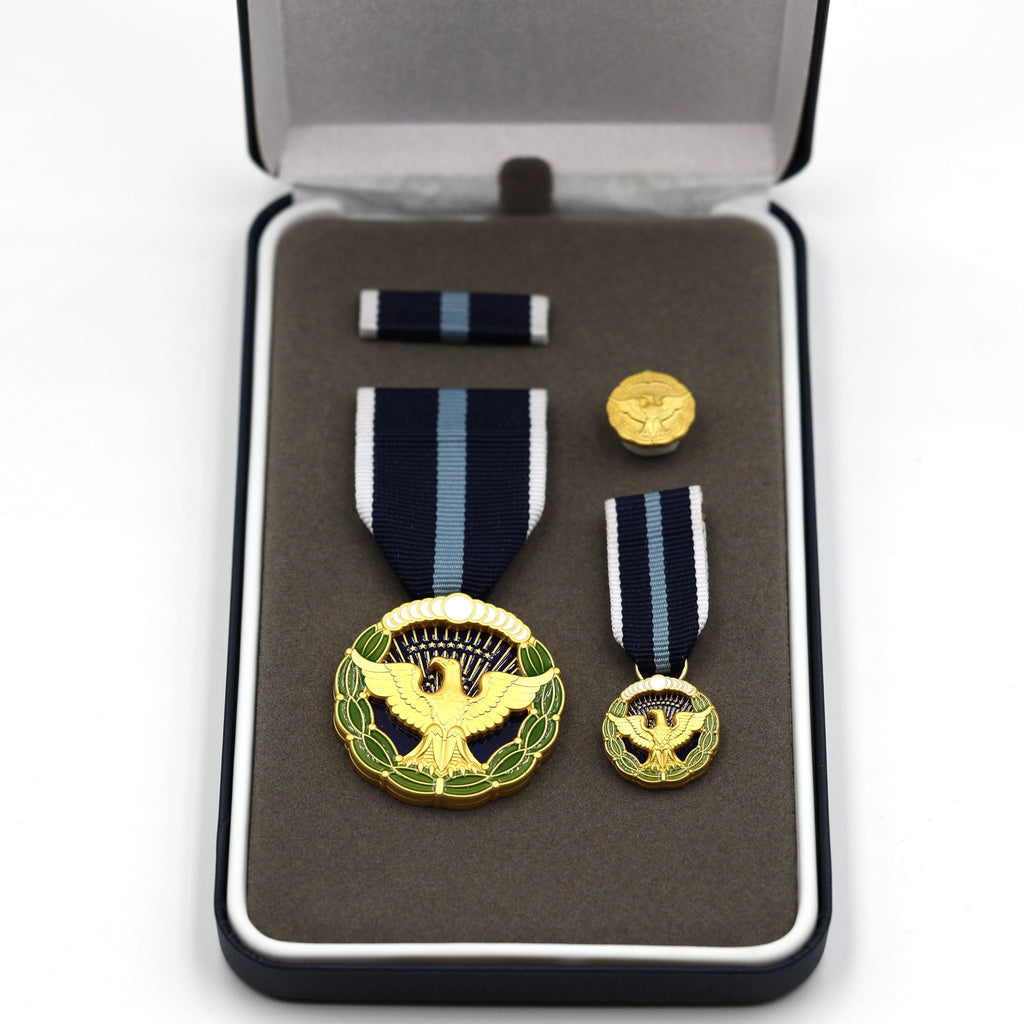 U.S. Presidential Citizens Medal Award Order in "Made in U.S. Case" detail view 5