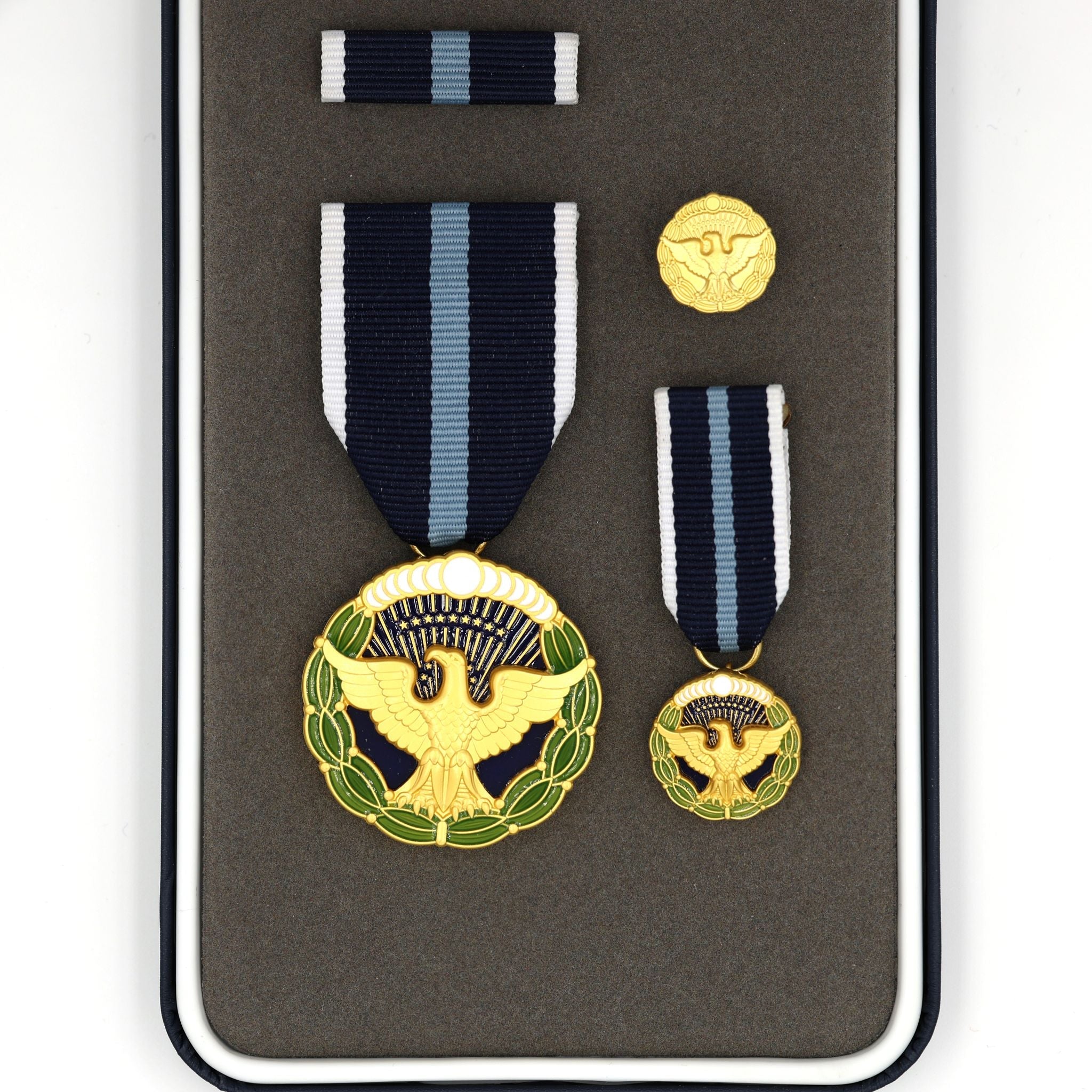 U.S. Presidential Citizens Medal Award Order in "Made in U.S. Case" reproduction