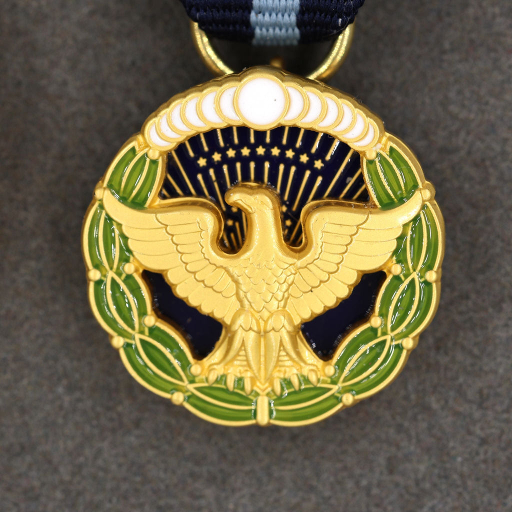 U.S. Presidential Citizens Medal Award Order in "Made in U.S. Case" detail view 11