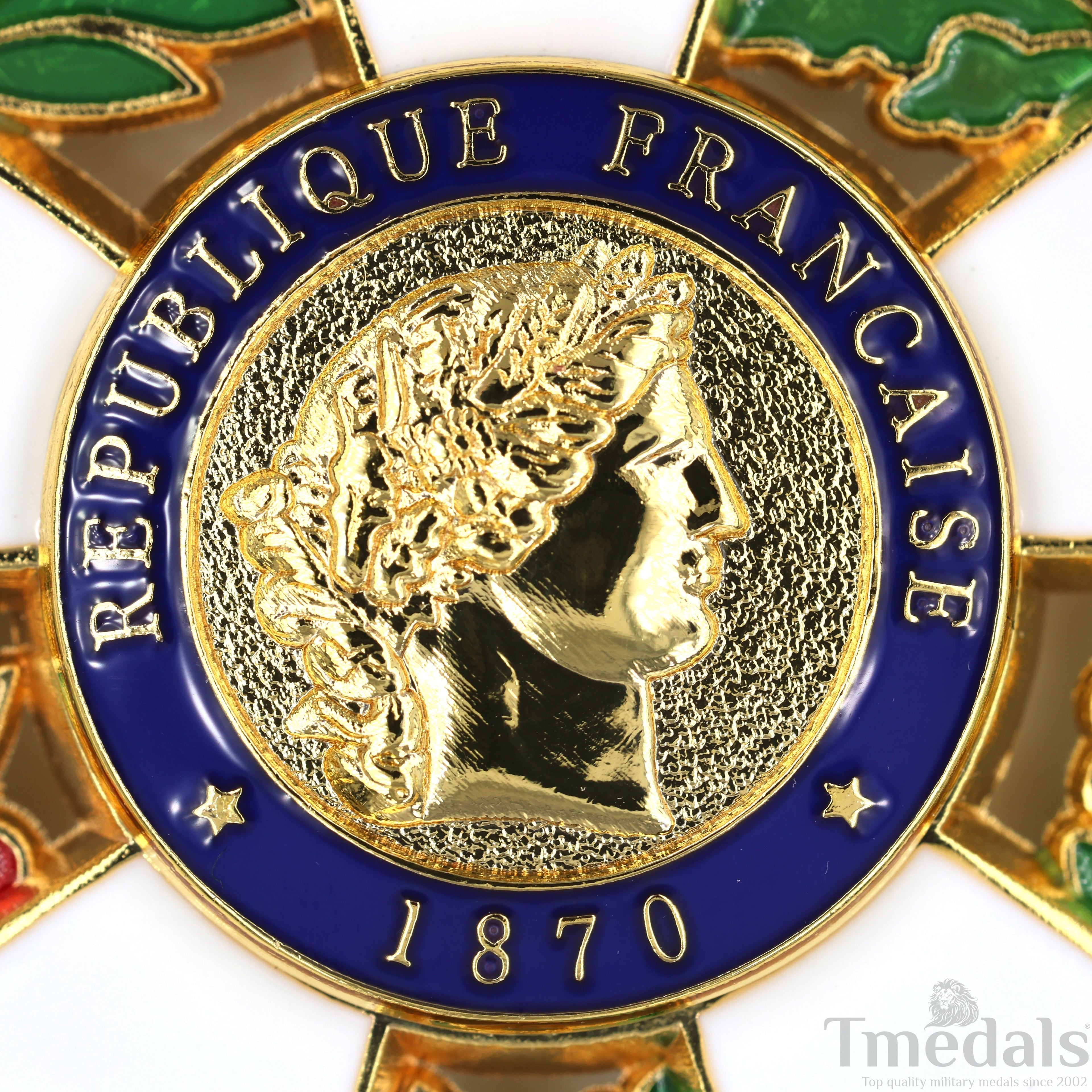 French Legion of Honour Commandeur Medal 3rd Class with Red Ribbon detail view 5