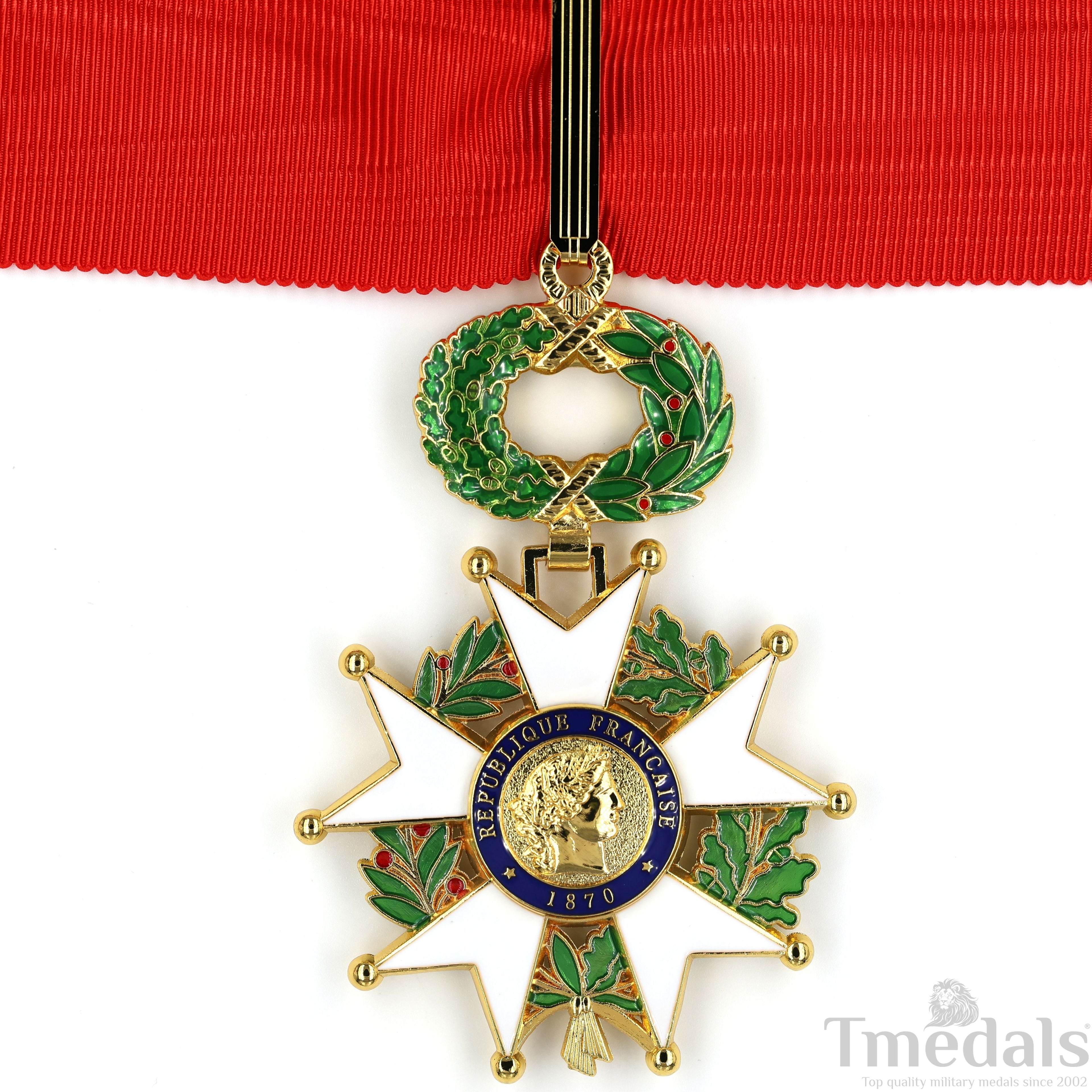French Legion of Honour Commandeur Medal 3rd Class with Red Ribbon detail view 19