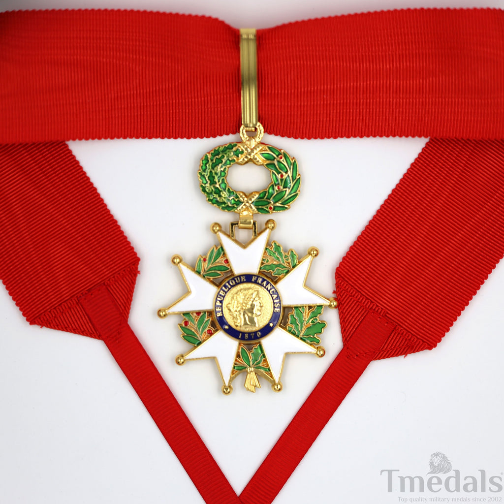 French Legion of Honour Commandeur Medal 3rd Class with Red Ribbon detail view 32
