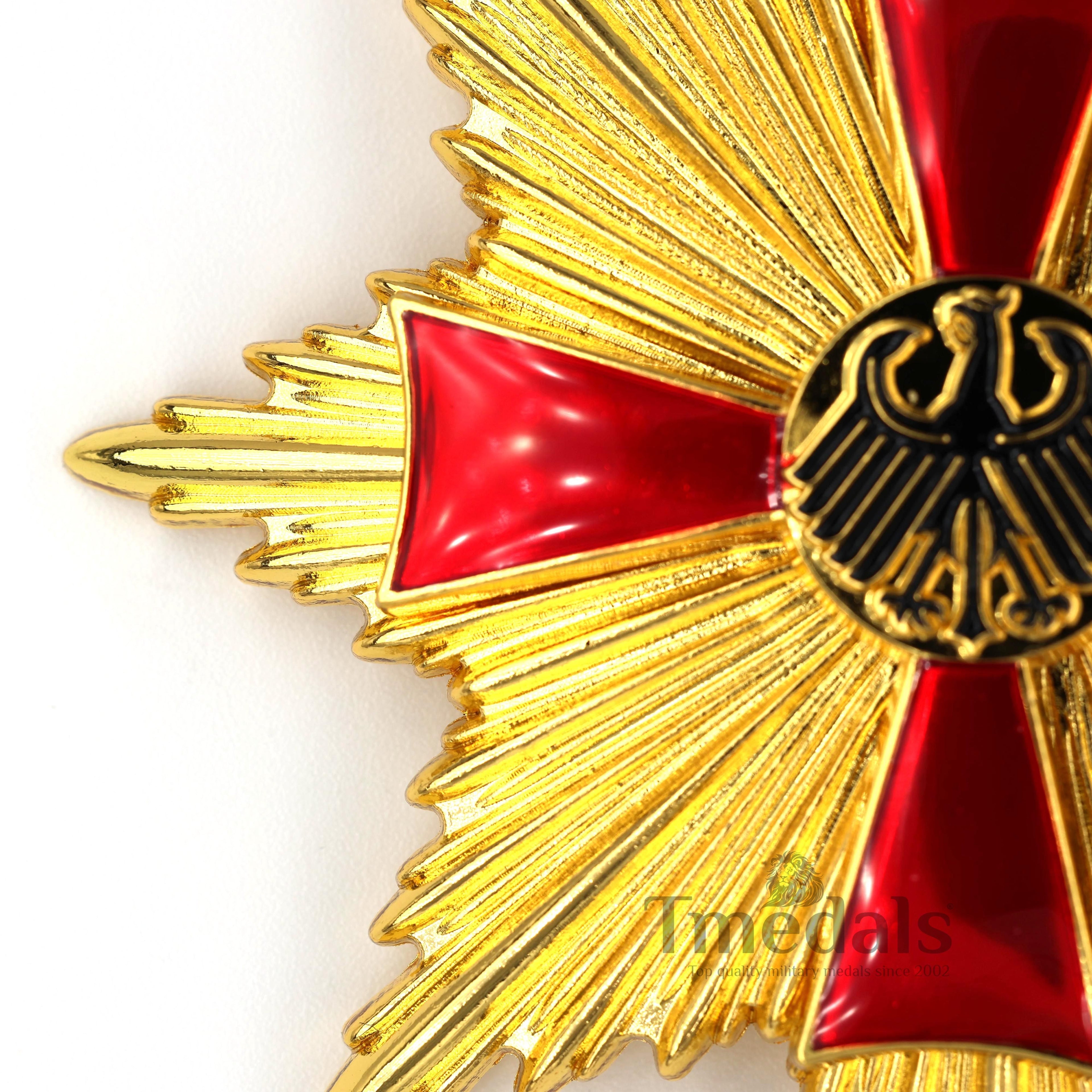 Federal Republic of Germany Order of Merit 1st Class Grand Cross Medal detail view 9
