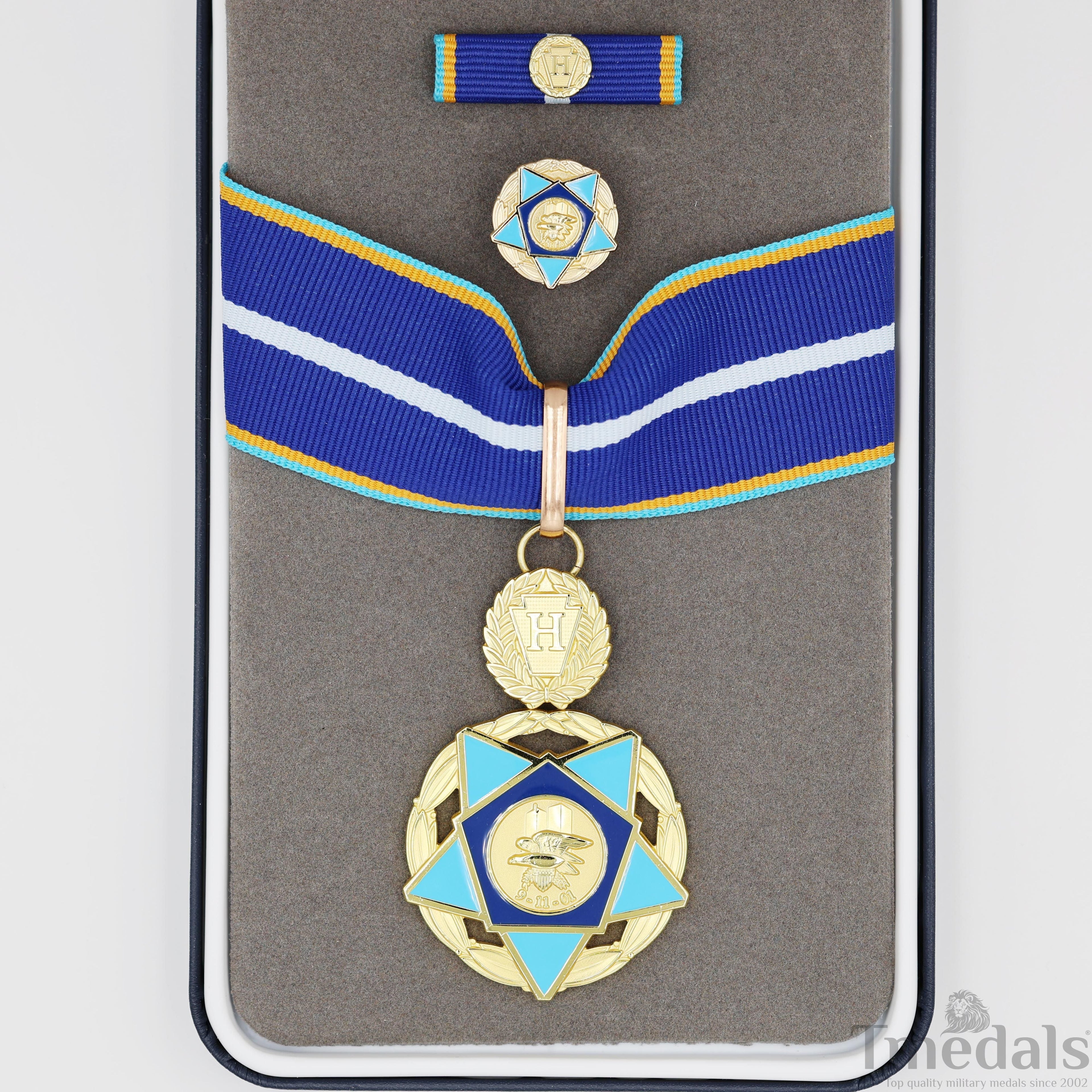 U.S. 9/11 Heroes Medal of Valor Order - 911 2001 Complete Presentation Full Set detail view 14