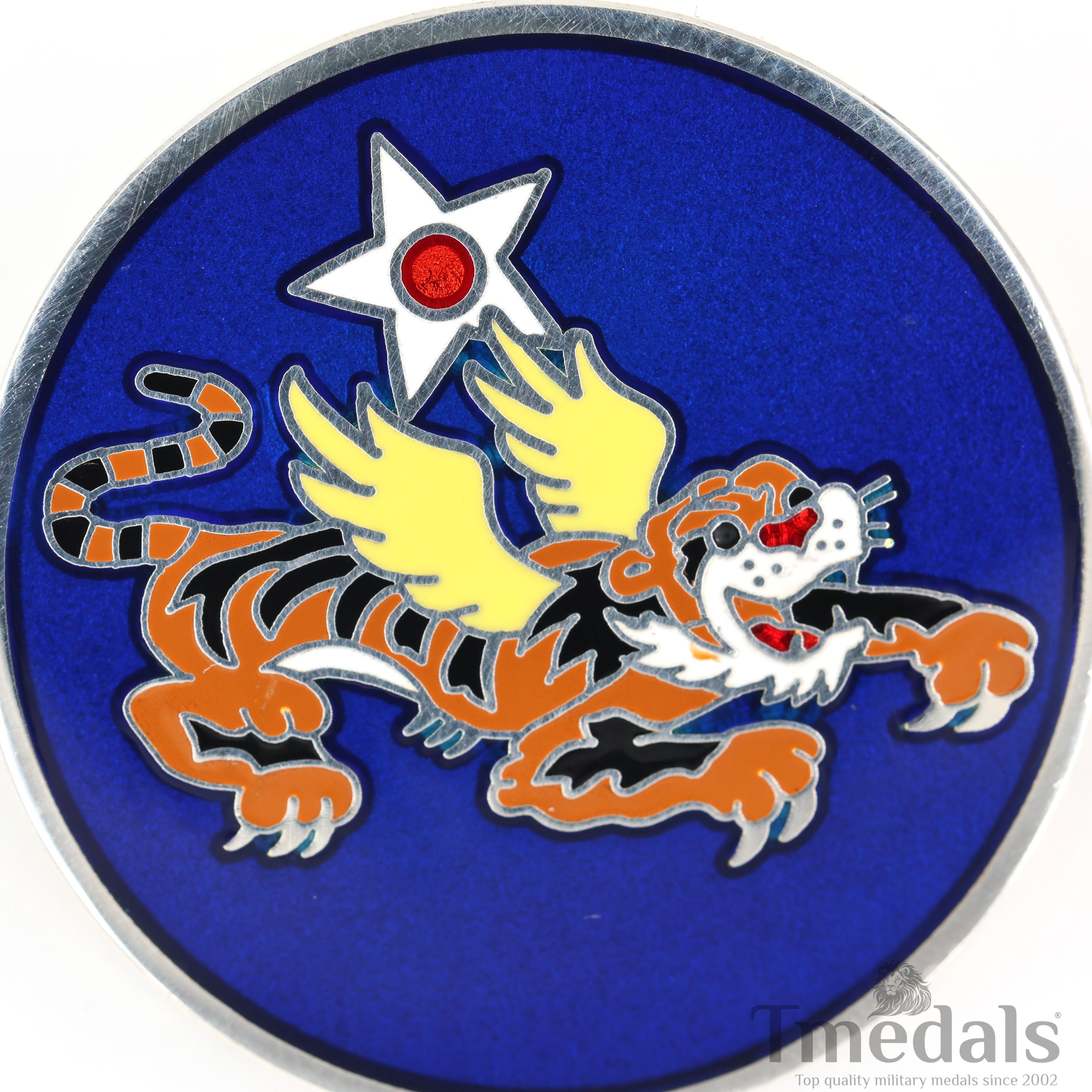 Chinese Republic flying tigers medal 14th Air force Badge real enamel detail view 3
