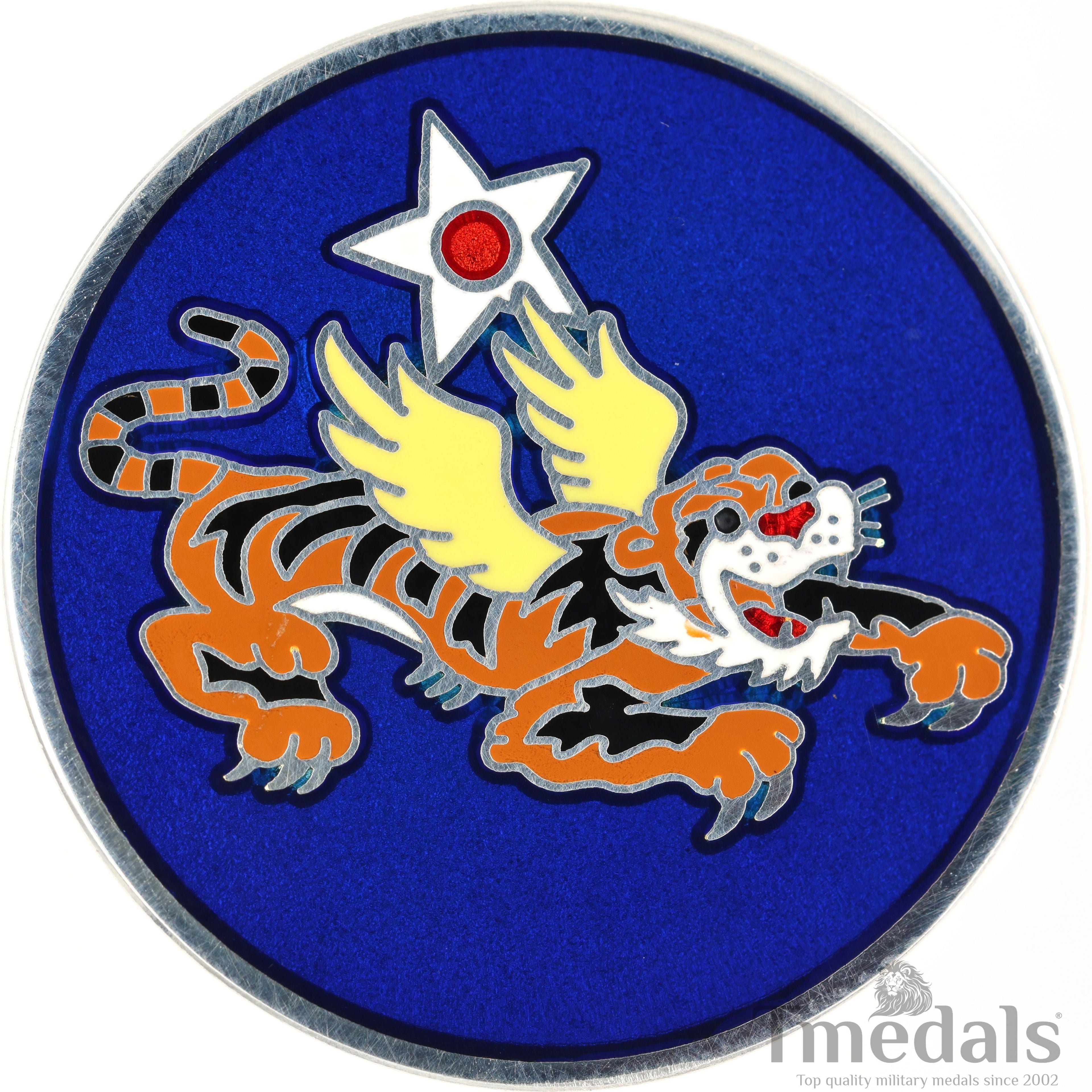 Chinese Republic flying tigers medal 14th Air force Badge real enamel detail view 6