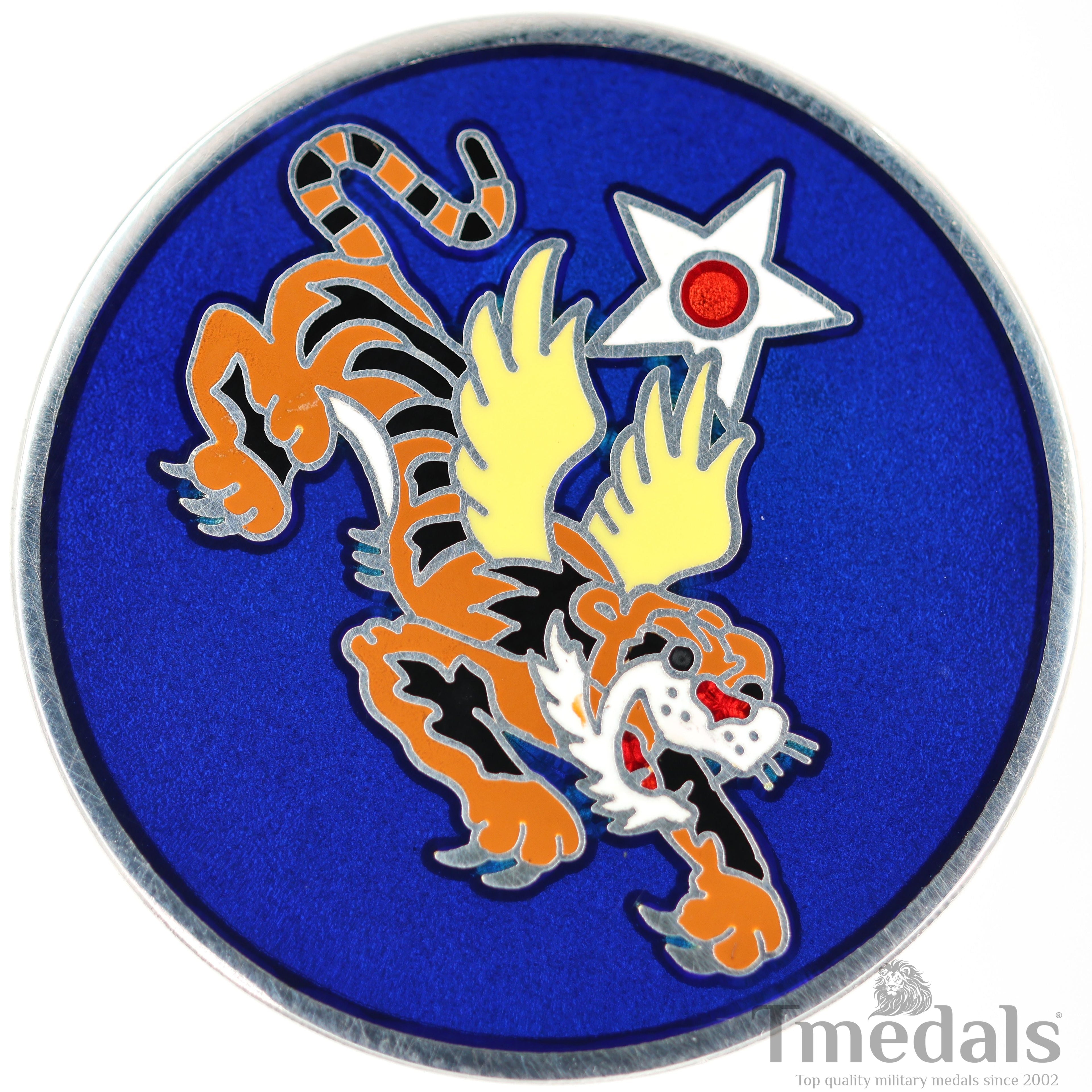 Chinese Republic flying tigers medal 14th Air force Badge real enamel detail view 4