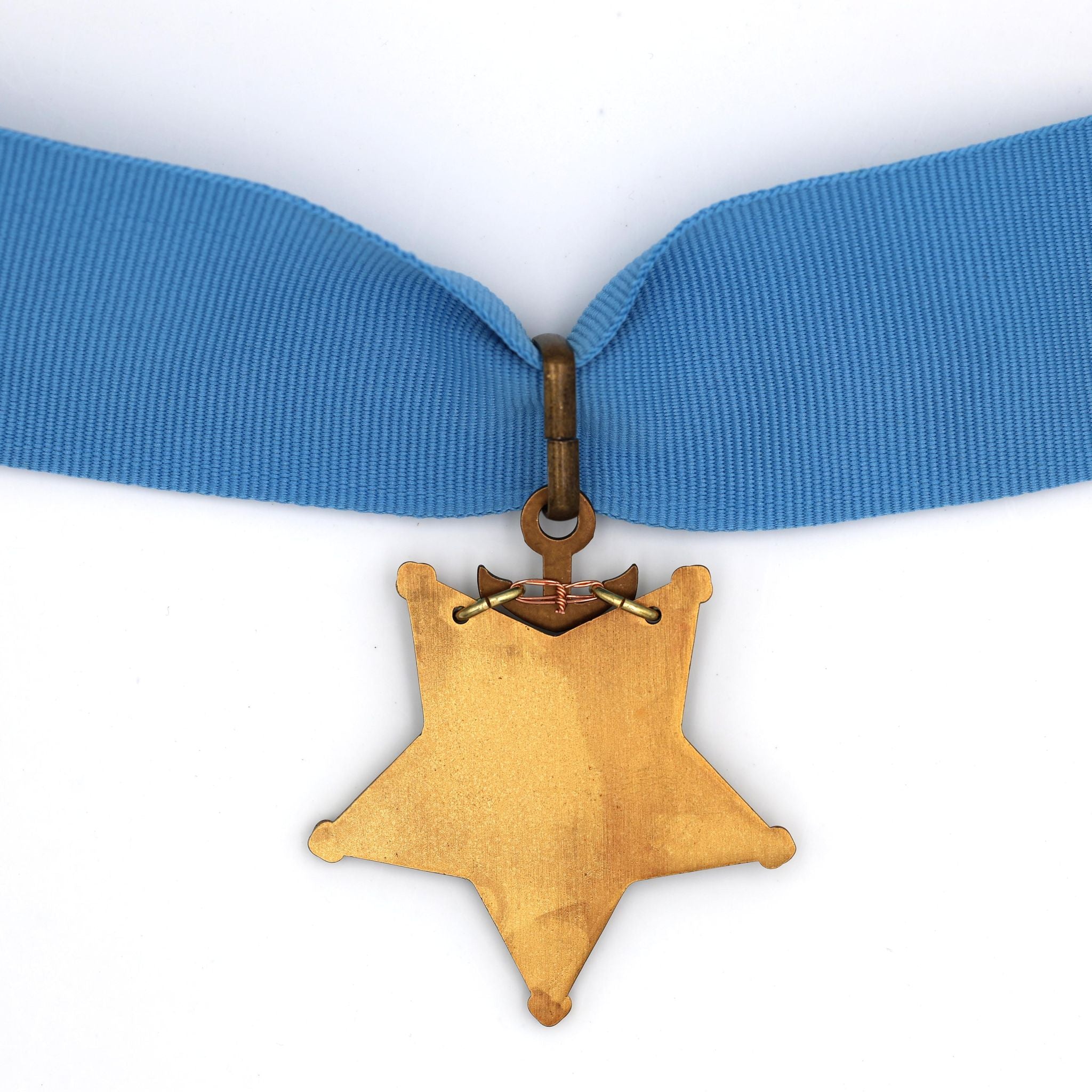 Cased U.S. Medal of Honor – Navy 1913 – 1919 – Full-Size detail view 4