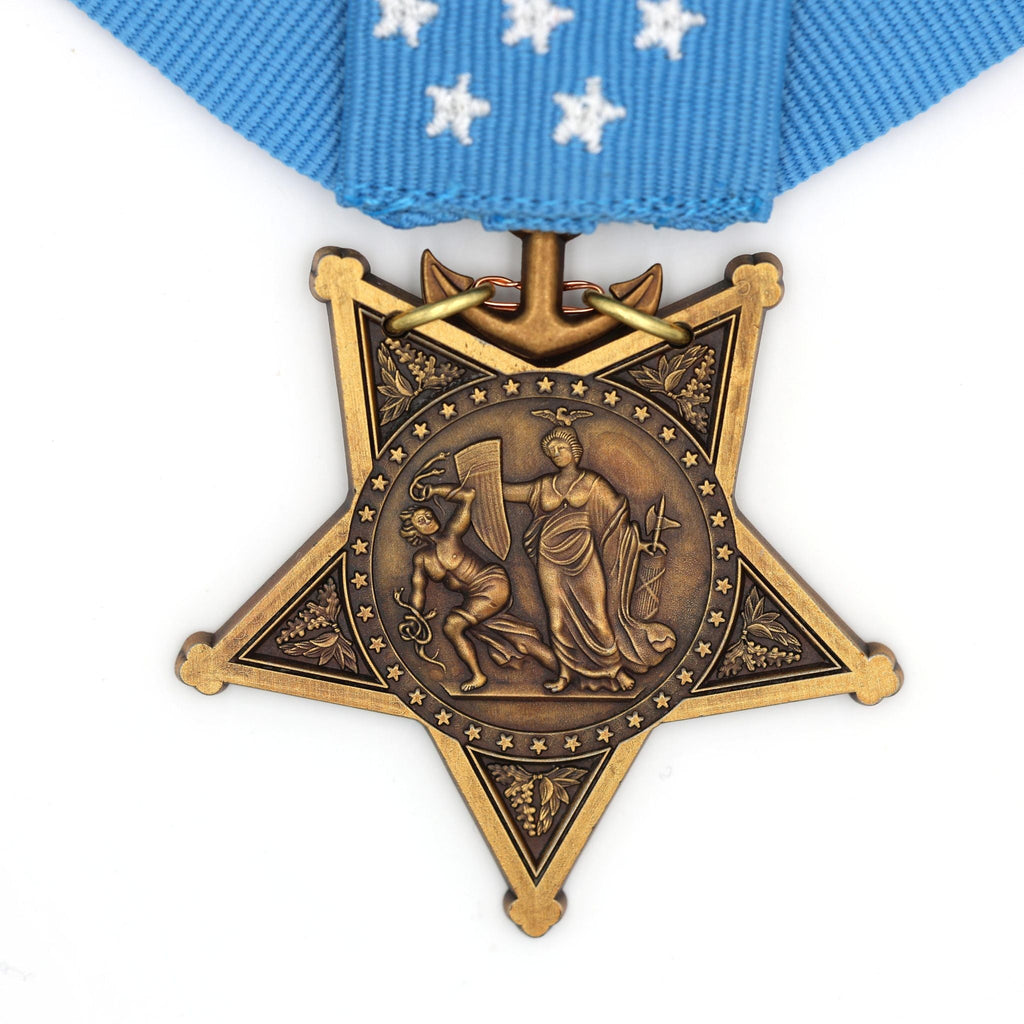 Cased U.S. Medal of Honor Navy 1942-1963 MOH Ribbon Bar Congressional Order Badge detail view 6