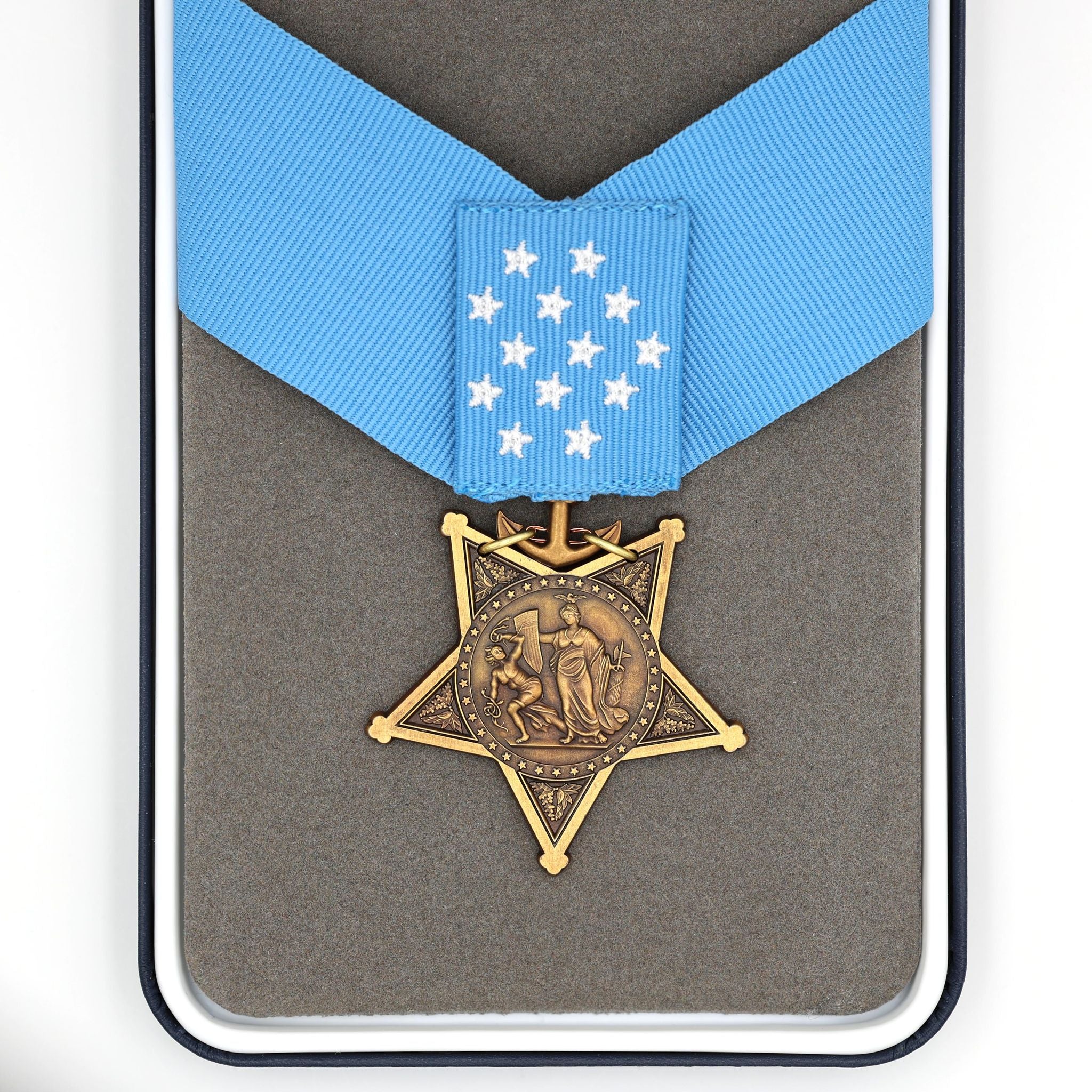Cased U.S. Medal of Honor Navy 1942-1963 MOH Ribbon Bar Congressional Order Badge detail view 9