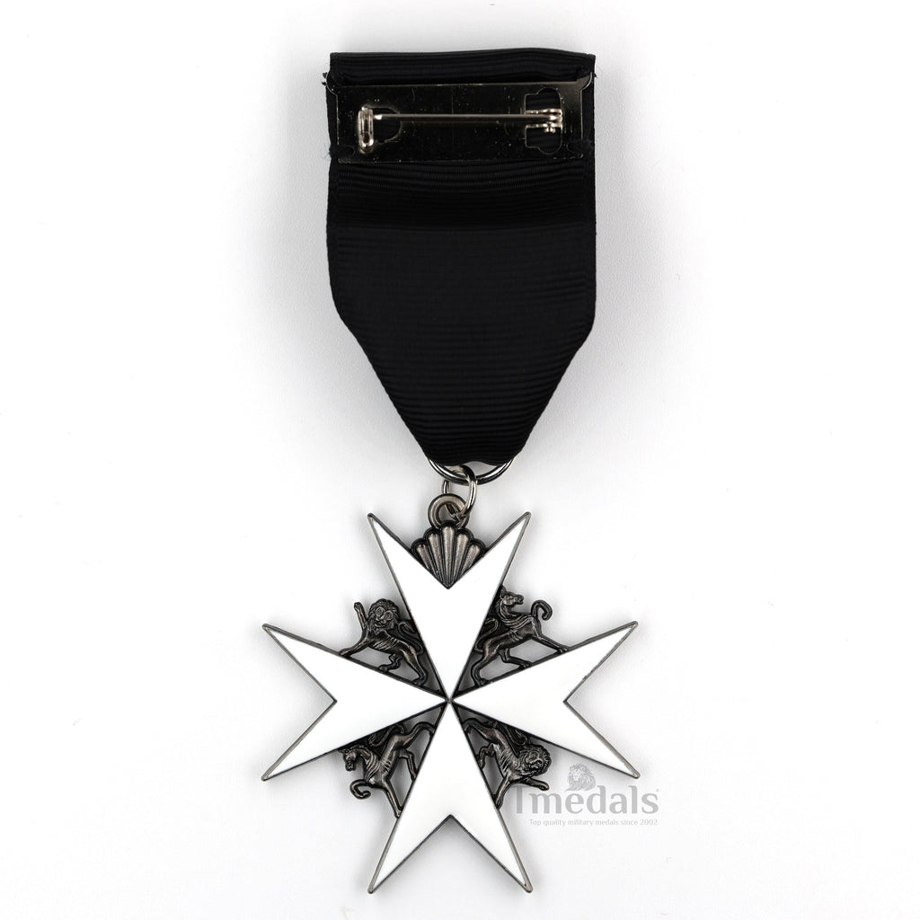 Order of St John Medal Officer Class Badge Maltese Cross silver detail view 2