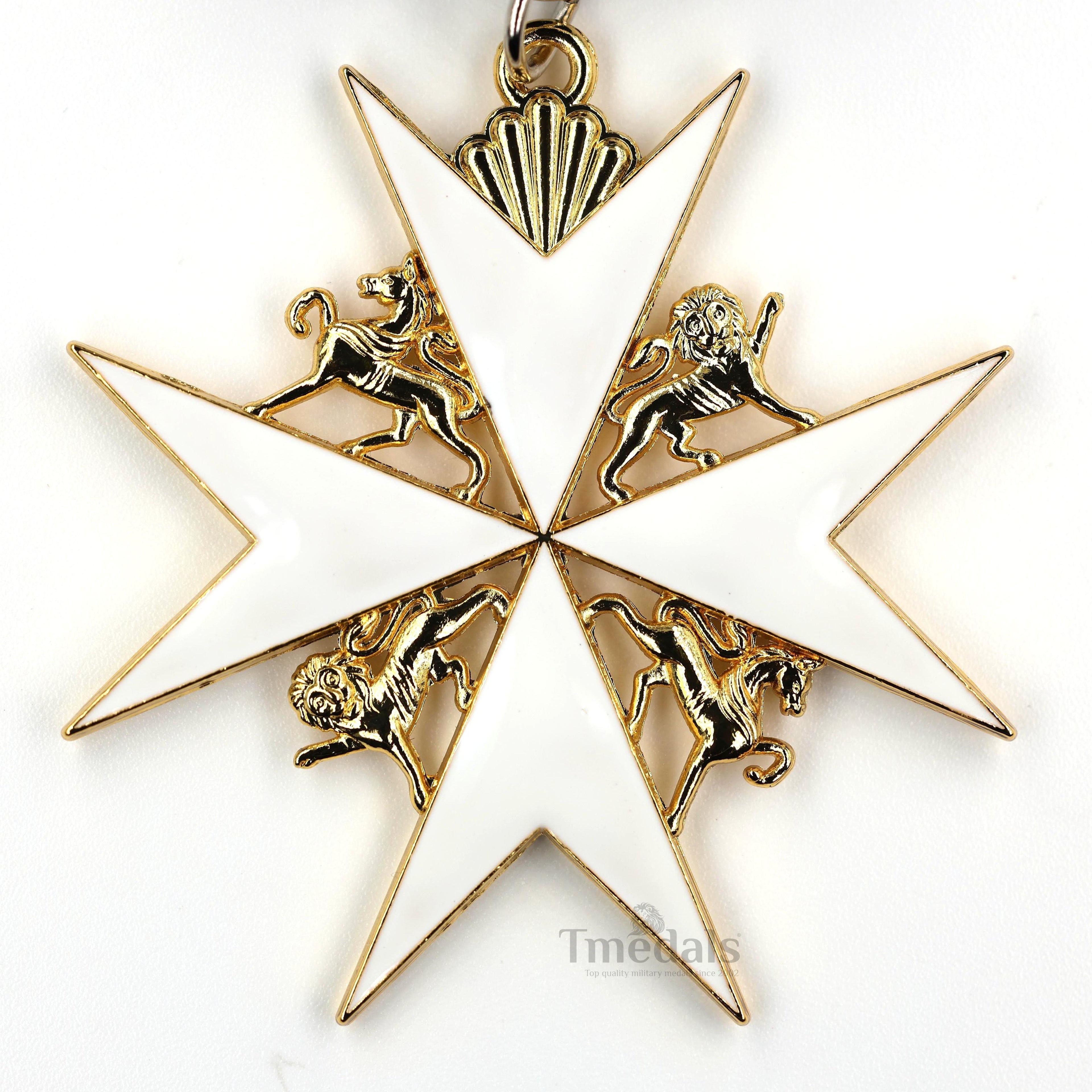 Order of St John Medal Officer Class Badge Maltese Cross Gold Full-Size detail view 3