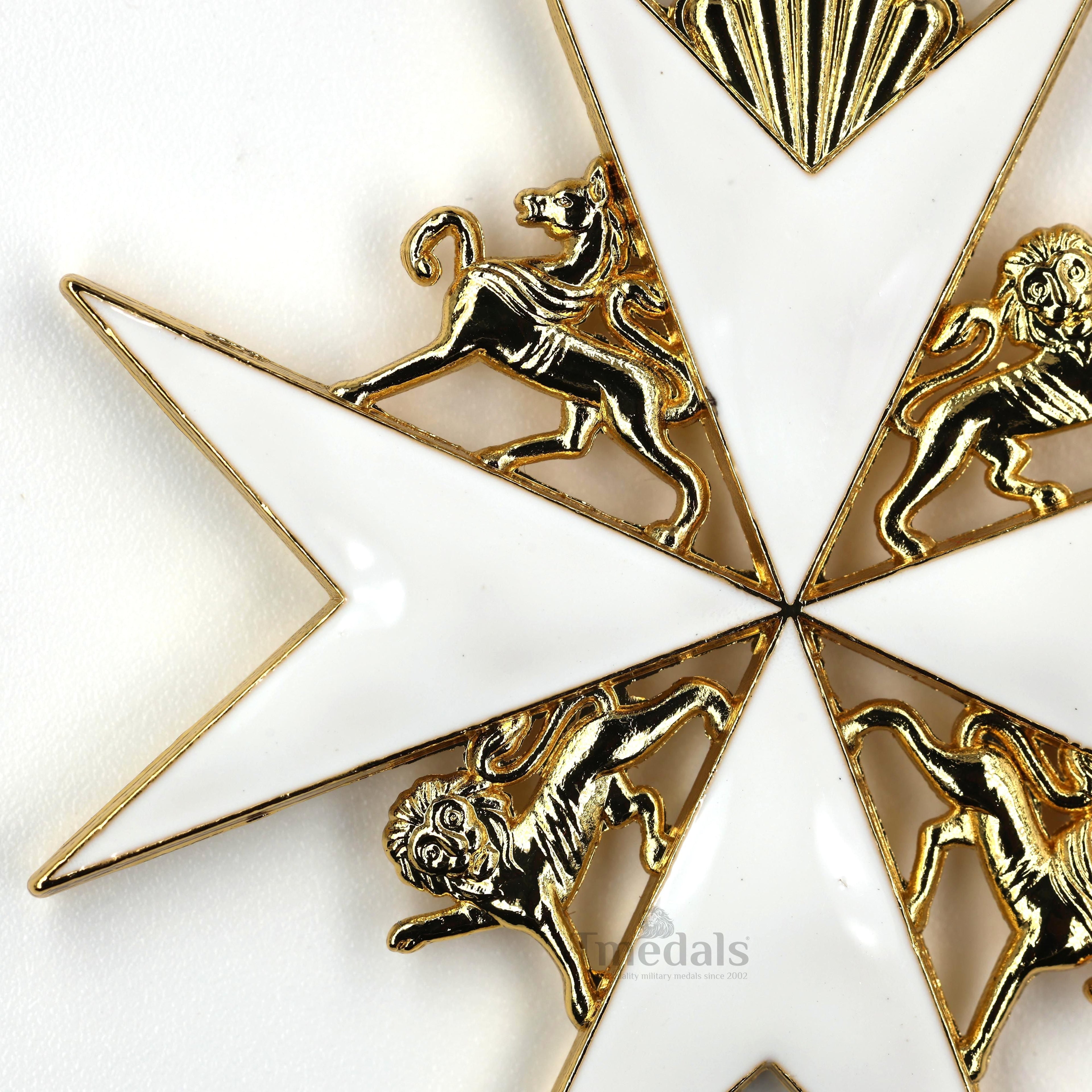 Order of St John Medal Officer Class Badge Maltese Cross Gold Full-Size detail view 5