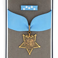 Cased U.S. Medal of Honor – Navy 1913 – 1919 – Full-Size replica