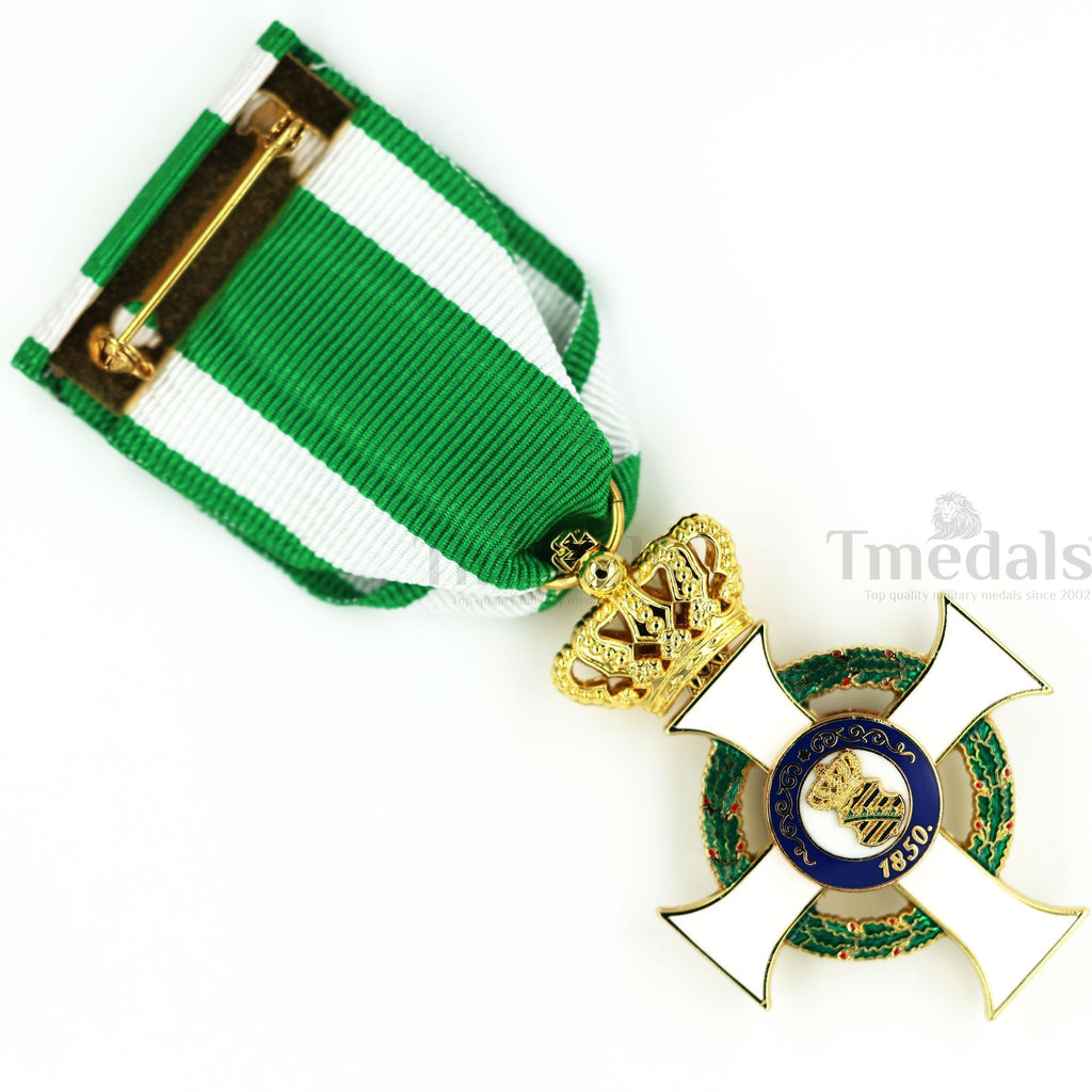 German Albert Order Knight 1st Class Medal – Civil Division Type II 1850 detail view 6