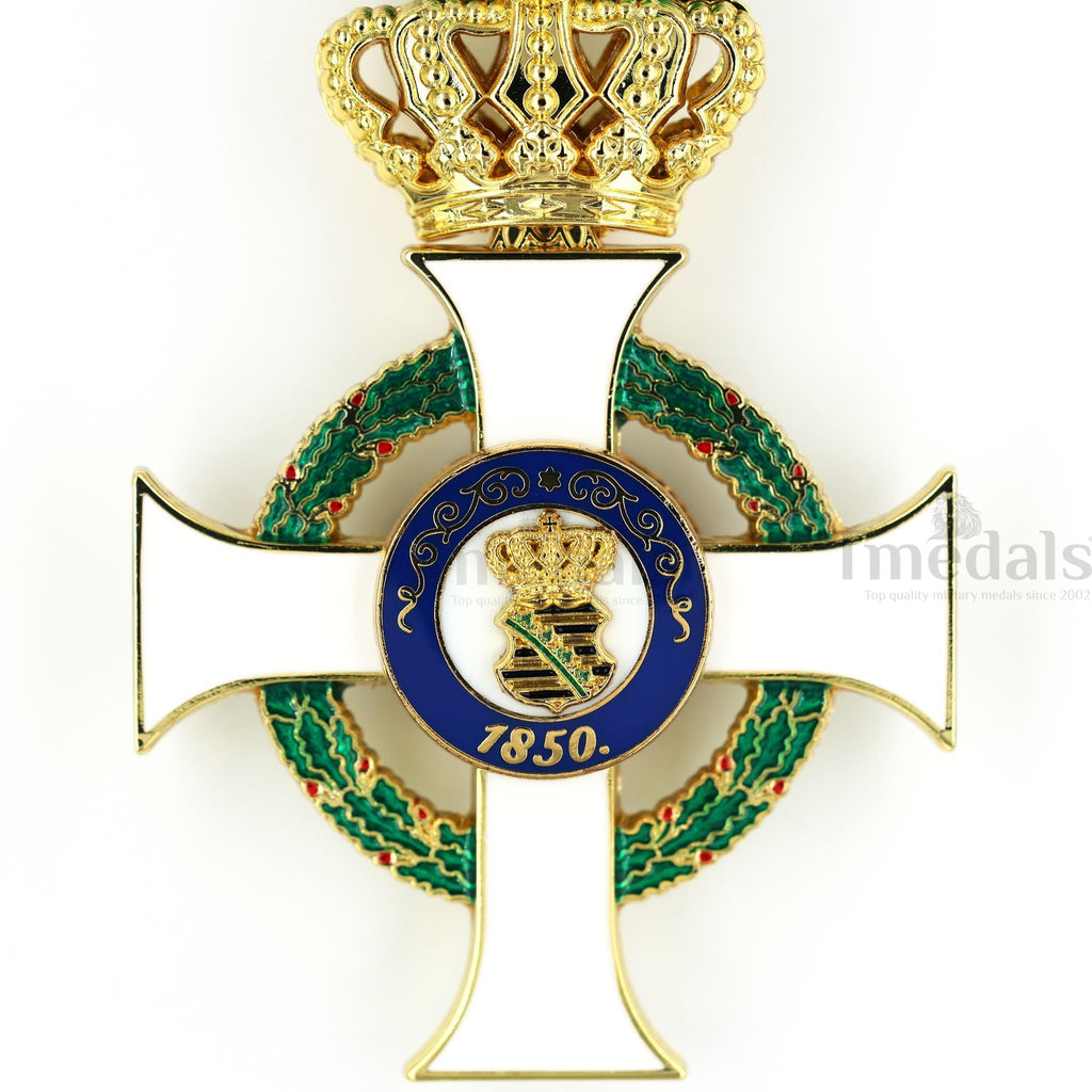 German Albert Order Knight 1st Class Medal – Civil Division Type II 1850 detail view 10